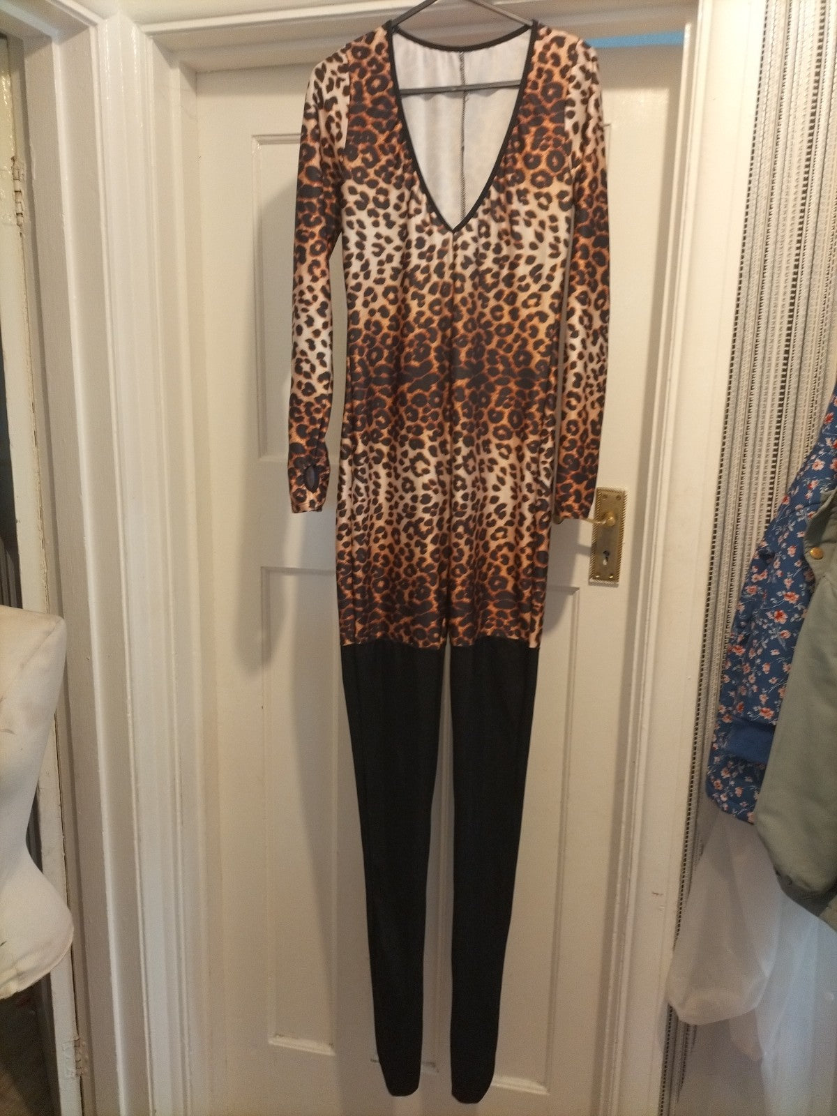 Ladies Size Small Leopard Print Fancy Dress Costume