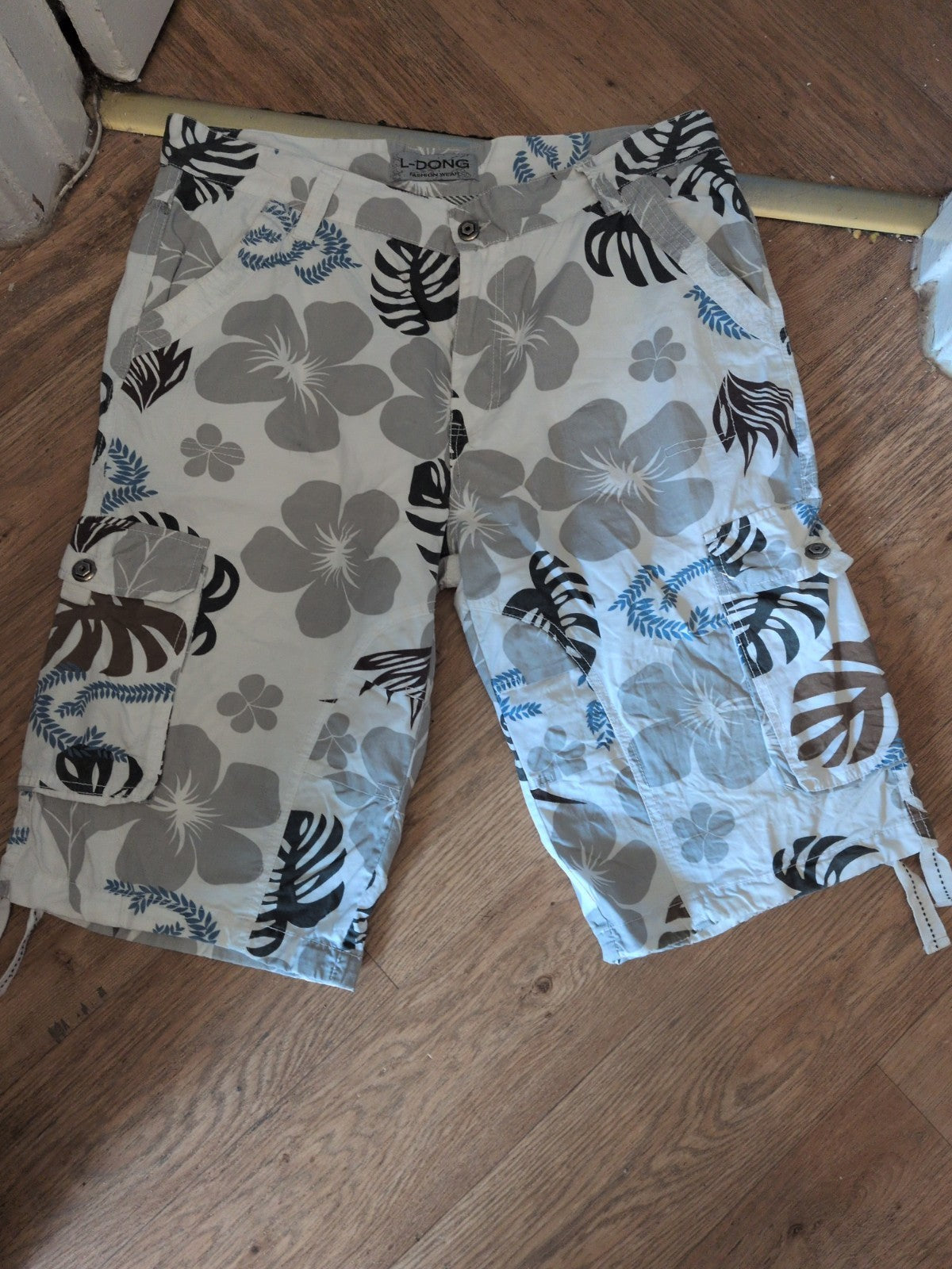 Mens L Dong 50W Bermuda Shorts Multi