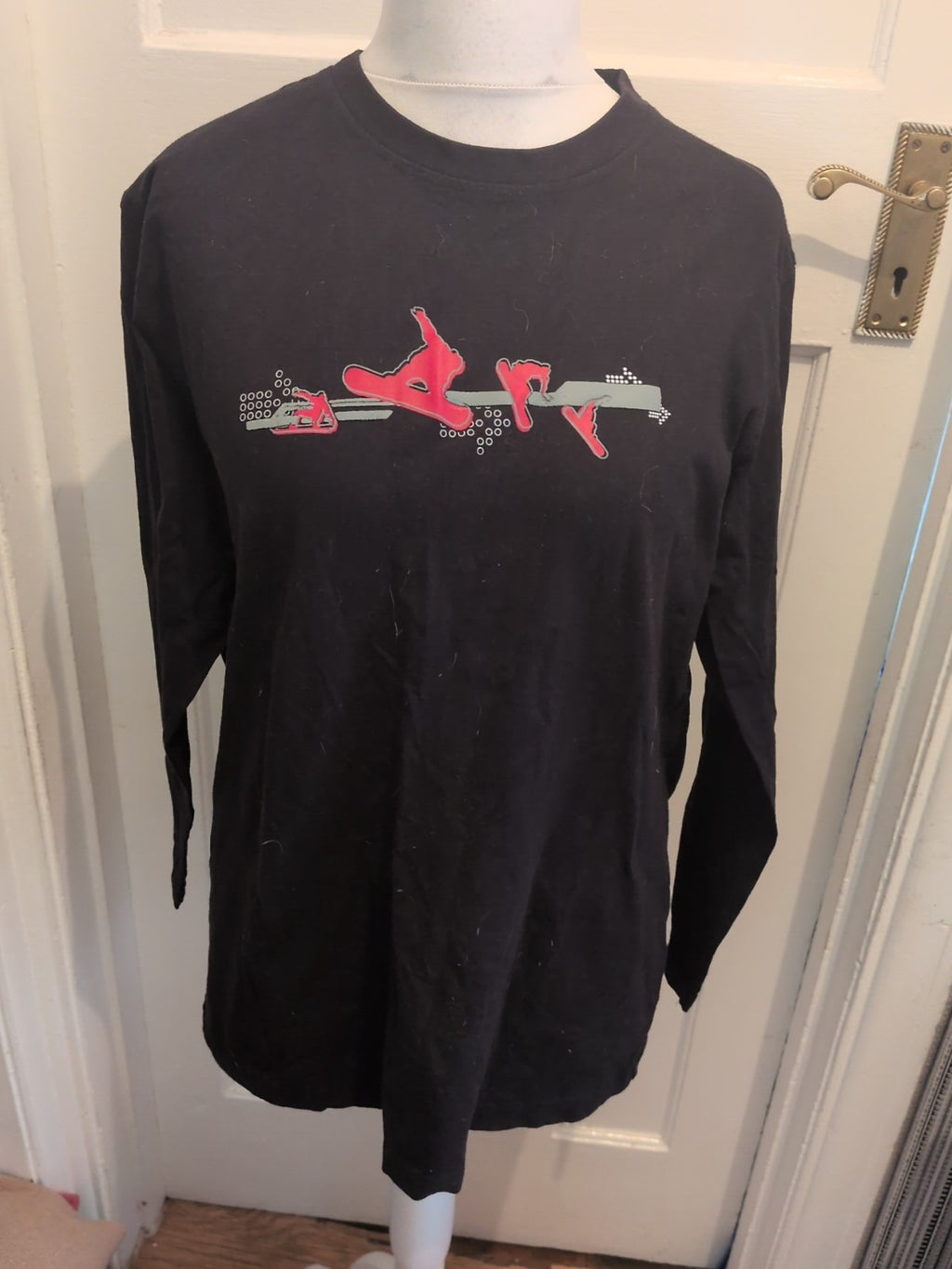 Mountain Life XL Black And Red Print Long Sleeve T-shirt