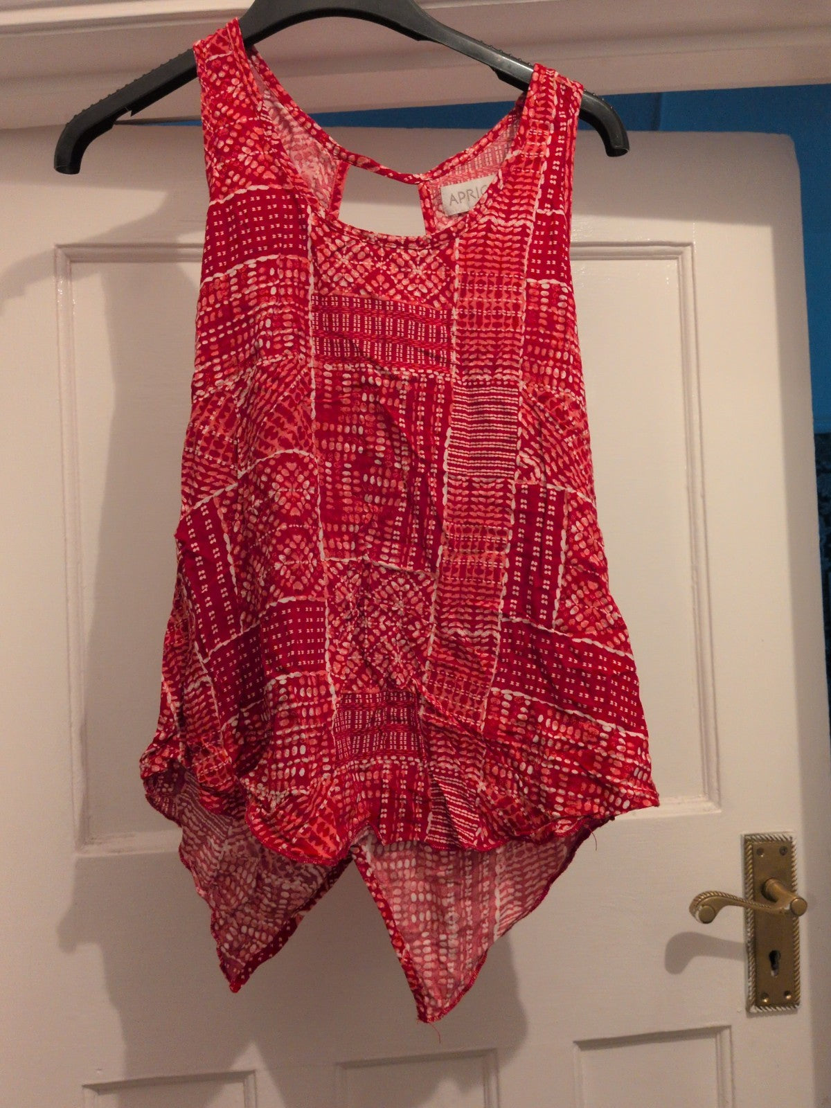 Apricot 10 Red And White Sleeveless Top