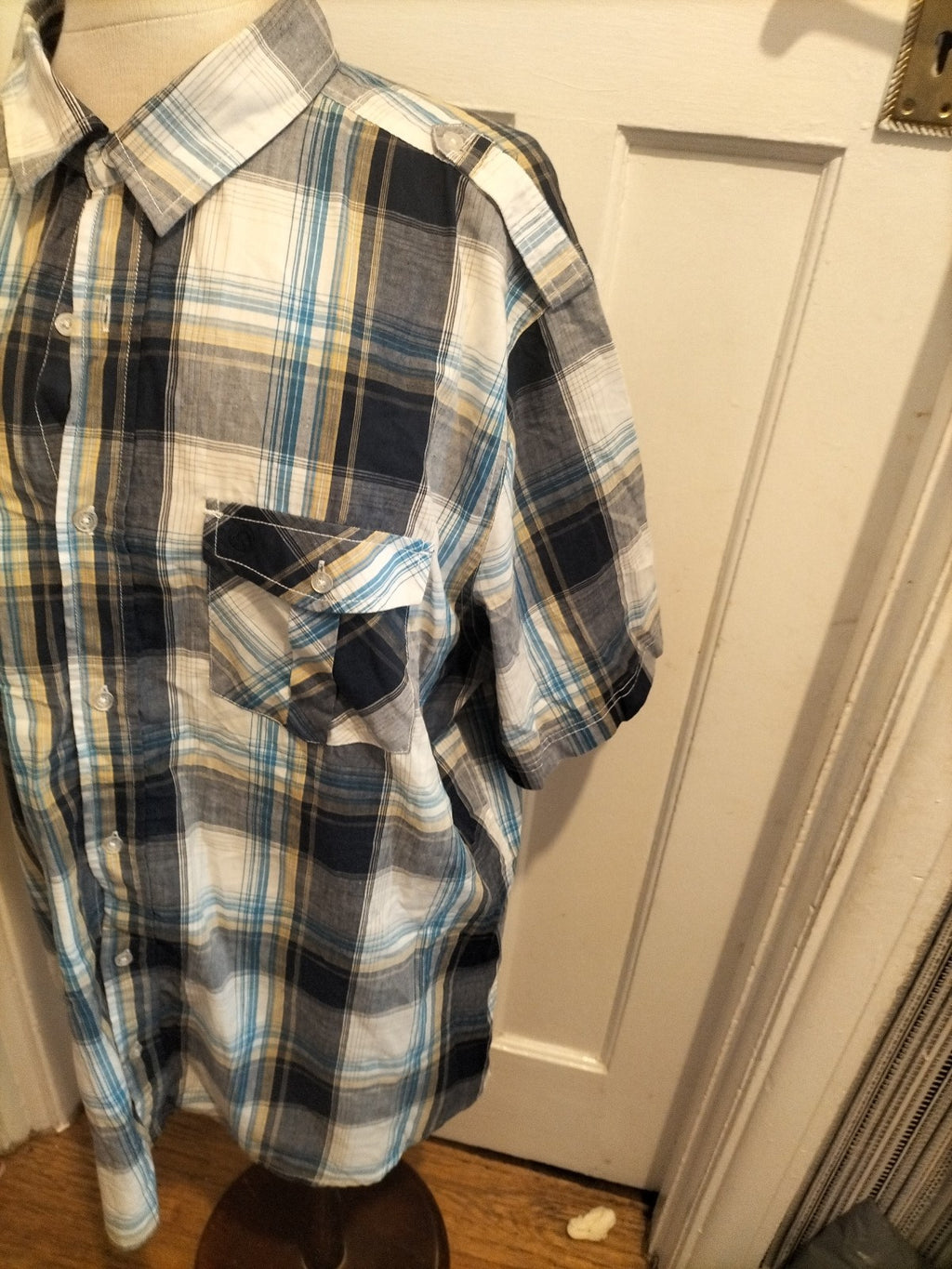 Mens Tog24 Size 2XL White/Grey/Navy Check Short Sleeved Shirt.