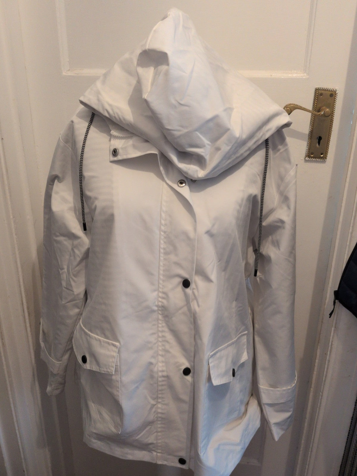 Ladies XL White Rain Coat Hooded Zipped