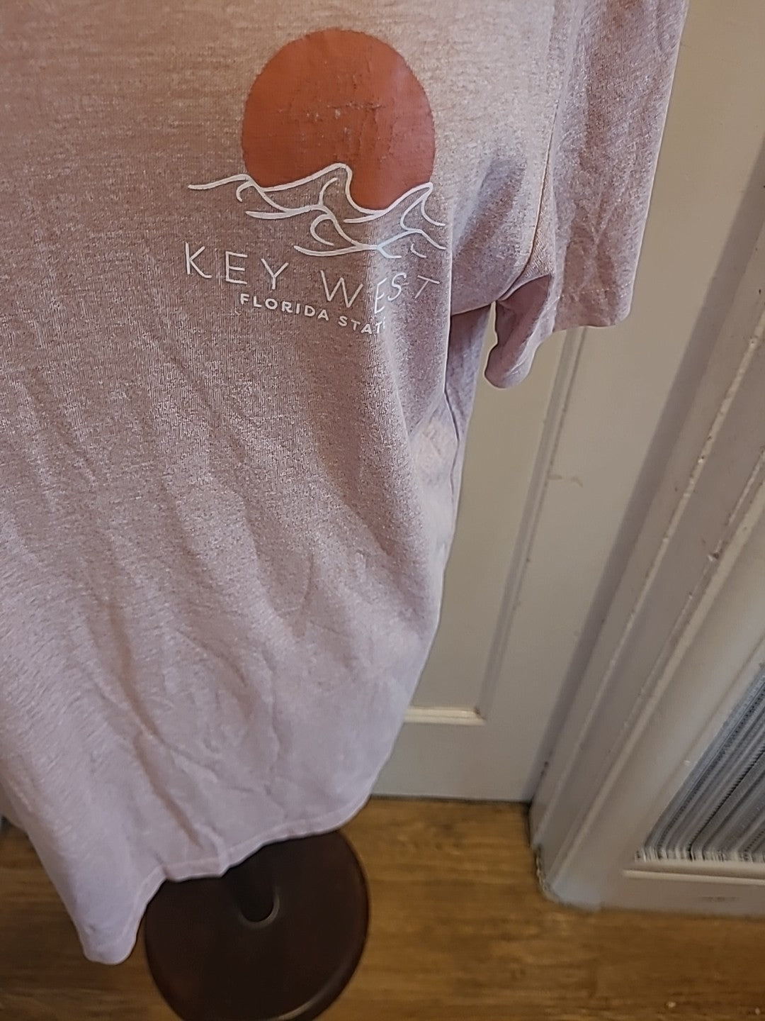 Mens Peacocks Size Large Pale Pink Short Sleeved Tshirt