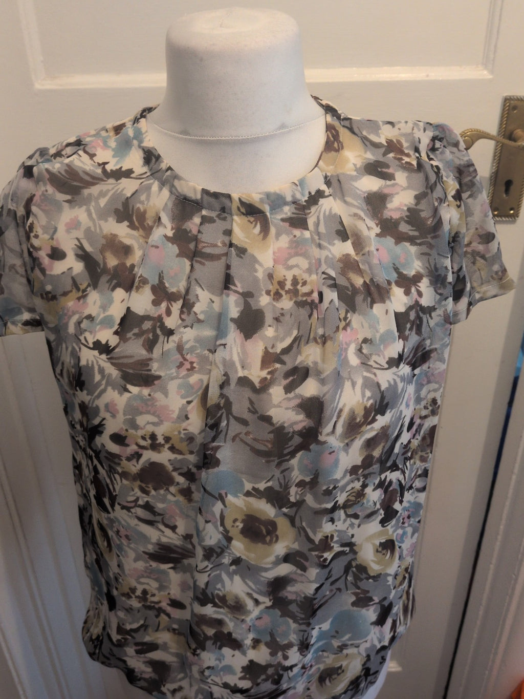 Peacocks 8 Multi Colour Floral Short Sleeve Blouse
