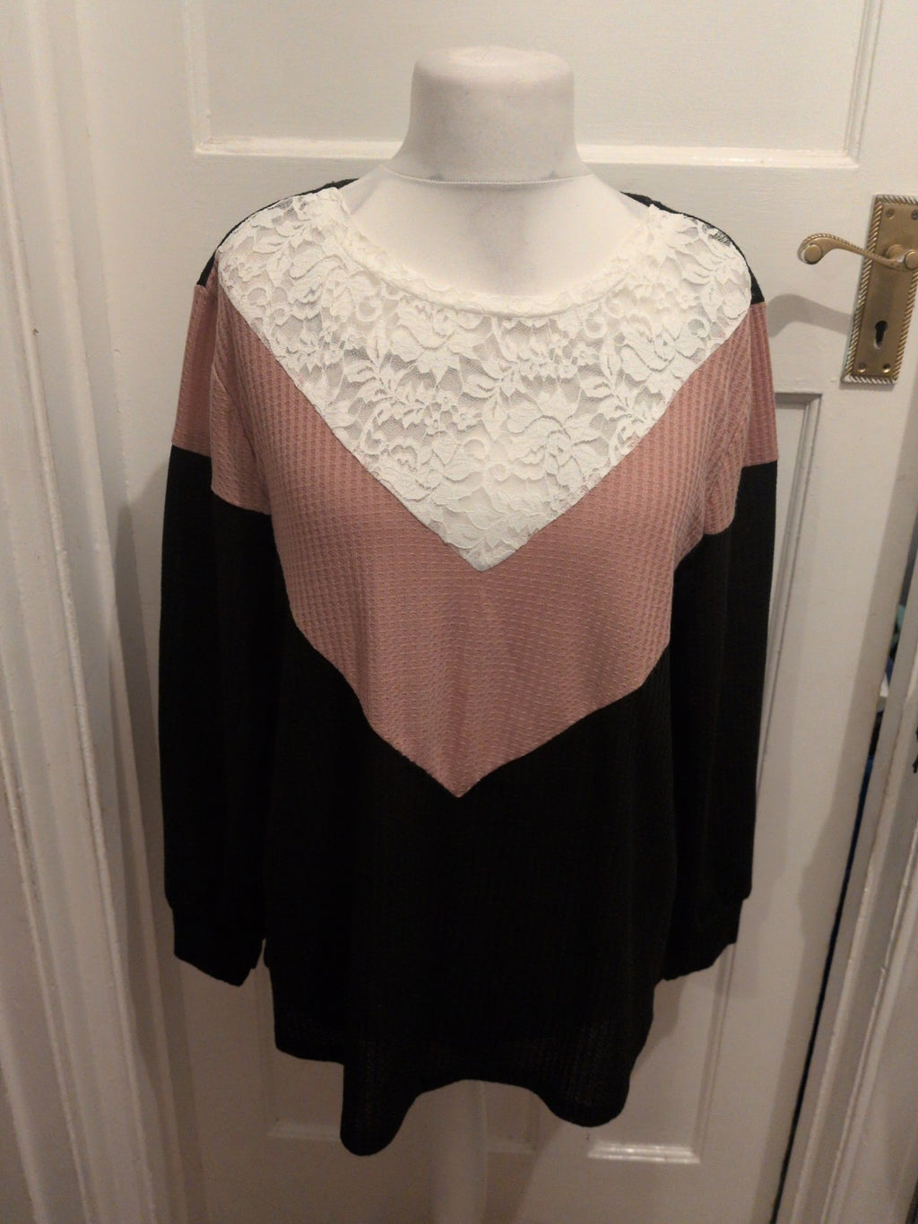 XL Pink White And Black Long Sleeve Pullover Jumper