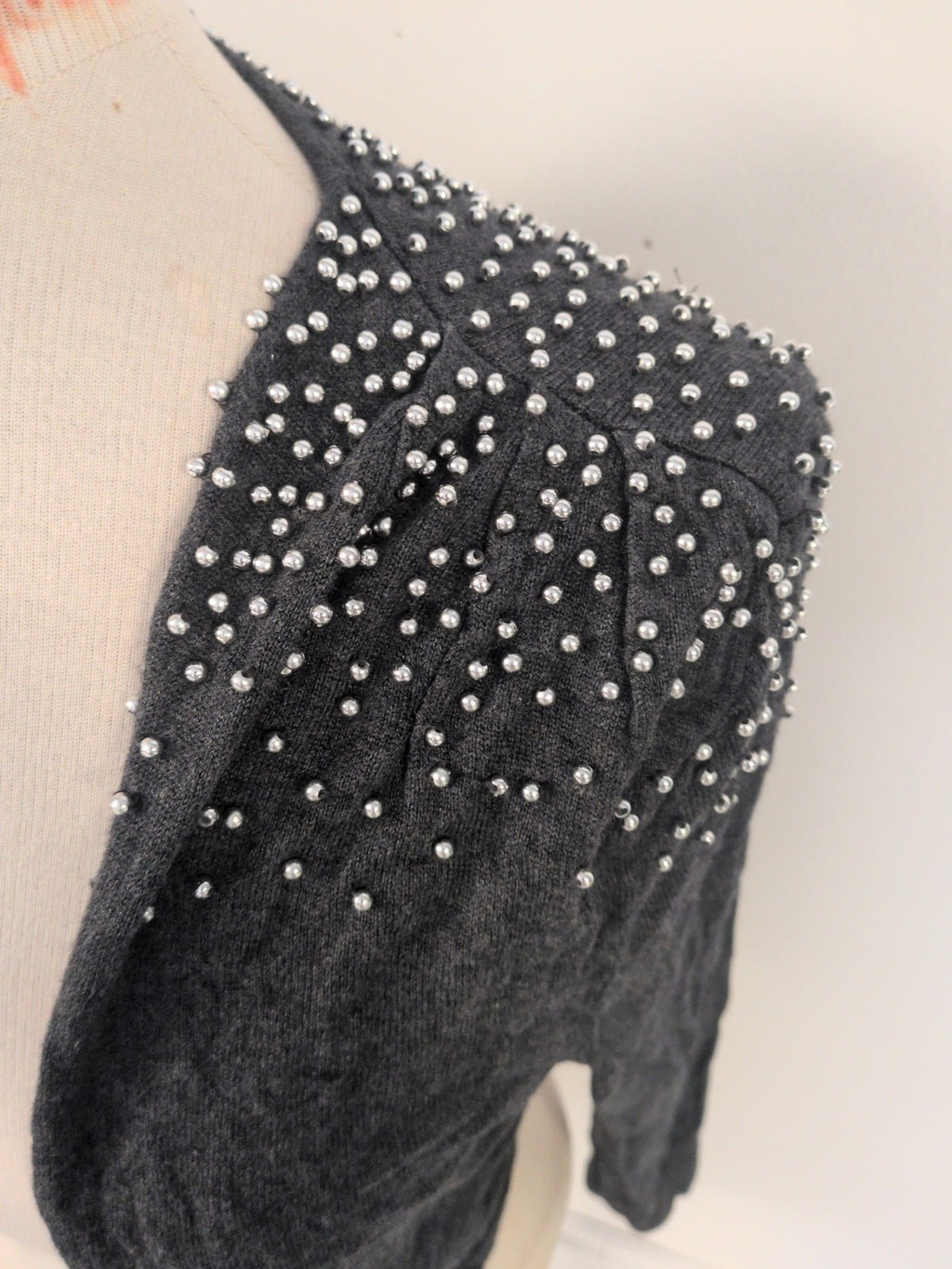 Divided 14 Grey With Silver Balls 3/4 Sleeve Open Top