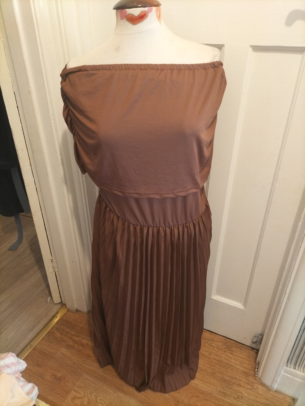 Ladies Shein Size XL Curve Brown Elasticated Hem Dress