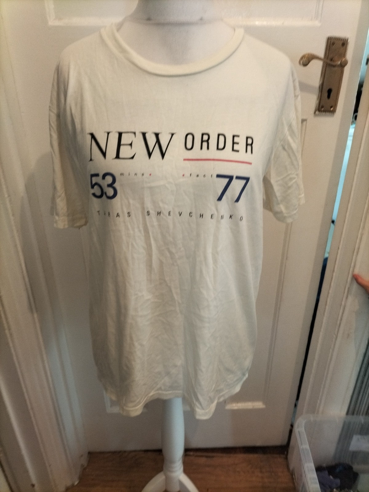 Earth Positive Large Off White Printed Short Sleeve T-shirt