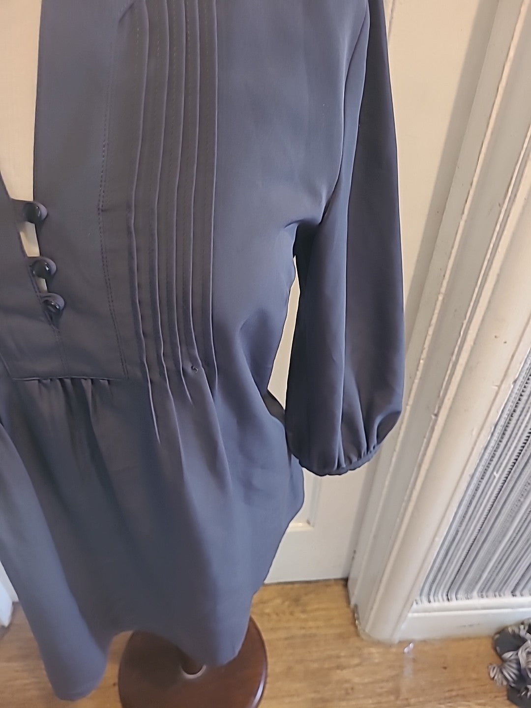 Ladies Tu Size 10 Grey Pleated Long Sleeved Blouse