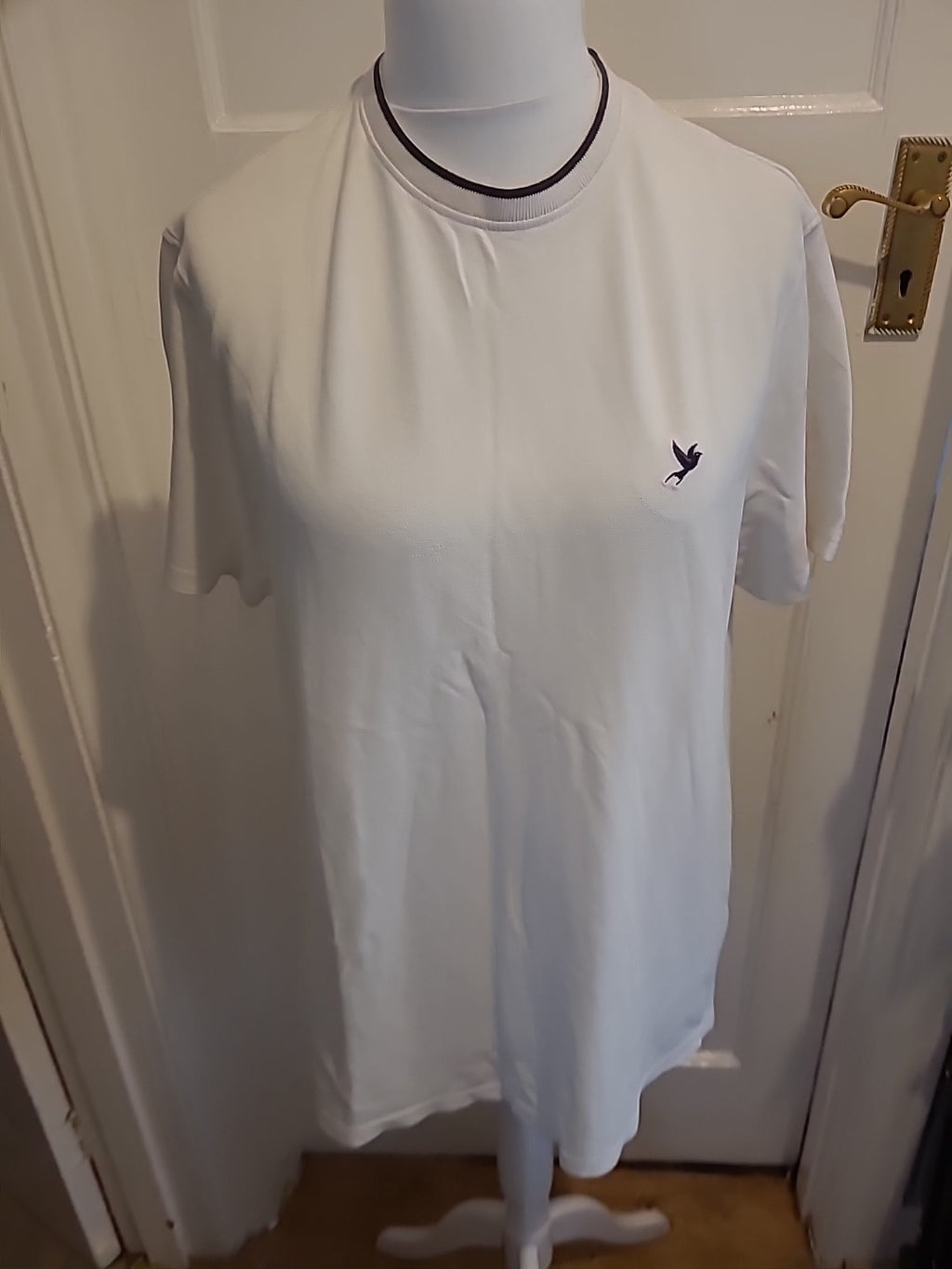 Mens George Size Large White Round Neck Short Sleeved Tshirt