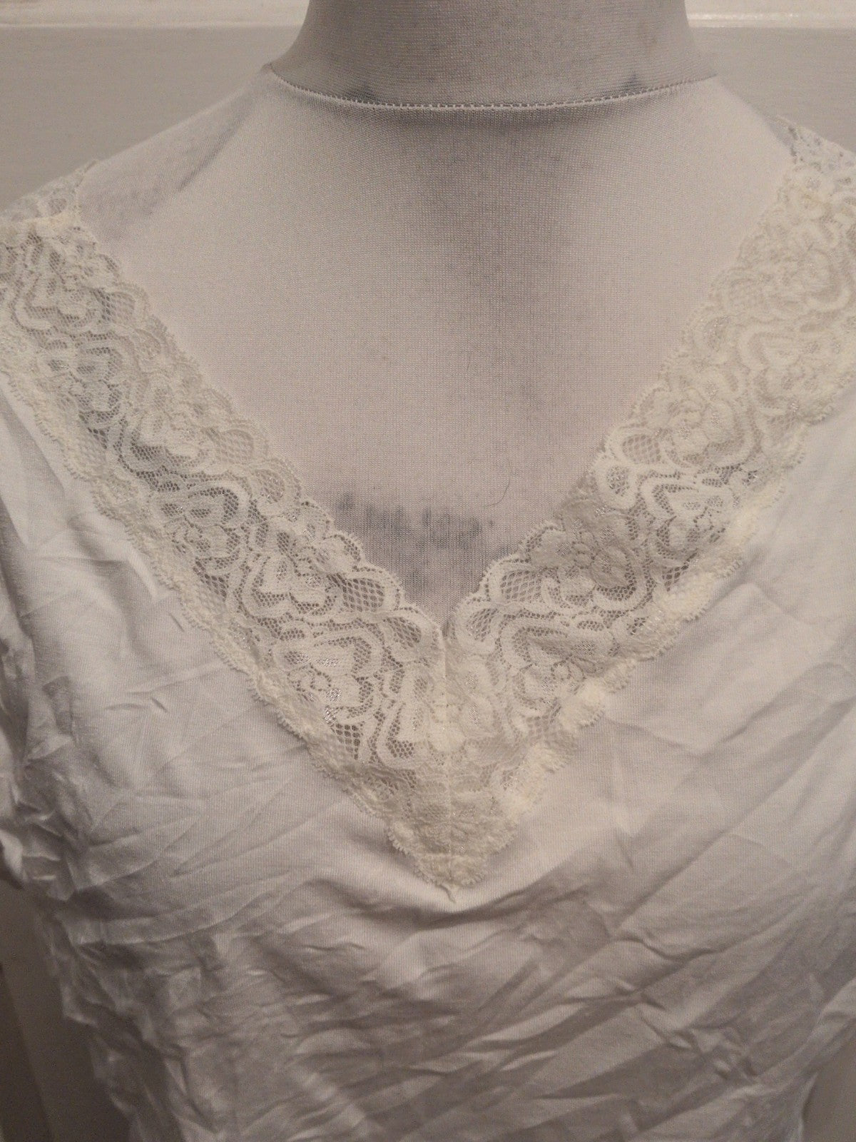 George 22 Ivory Lace Neck Sleeveless Pyjama Top