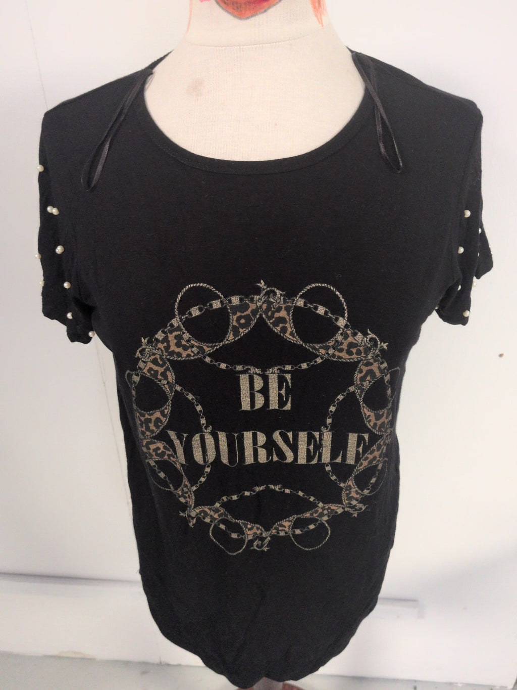 Select Small Black "Be Yourself" Short Sleeve T-shirt