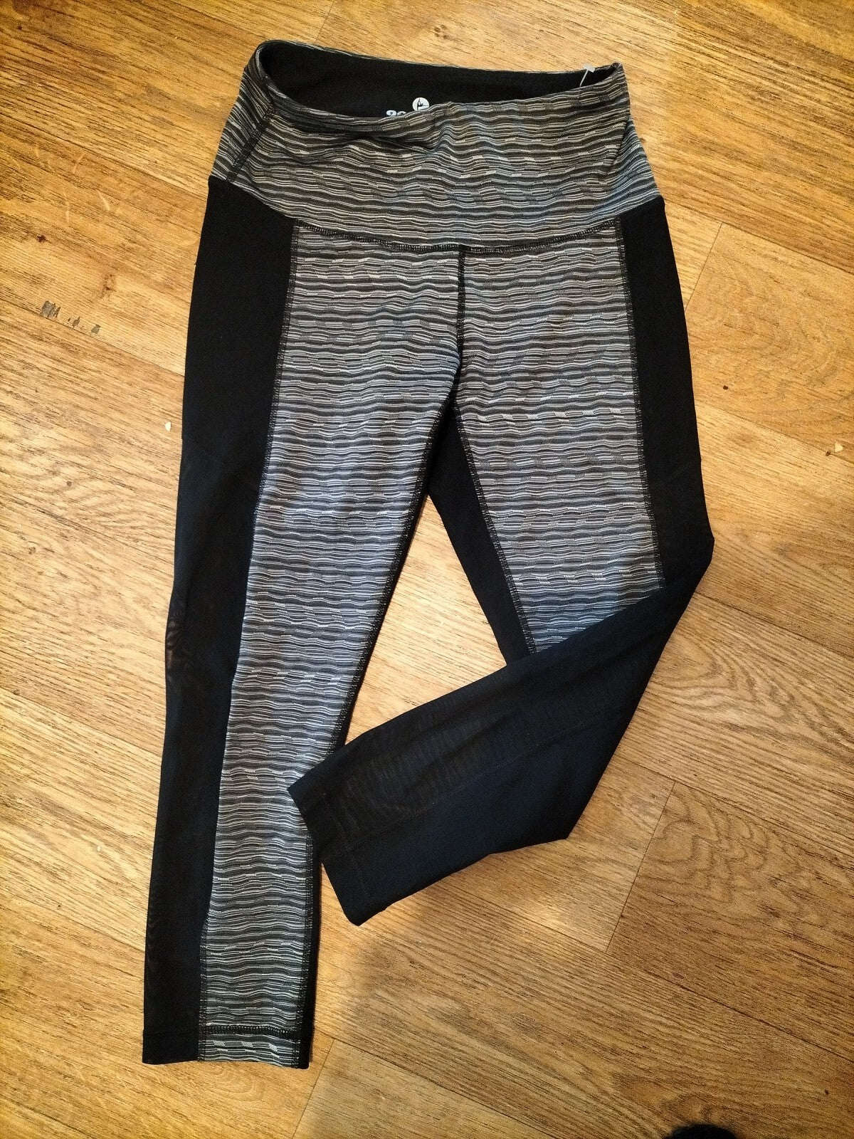 Ladies Reflex Small Grey And Black Cropped Leggings