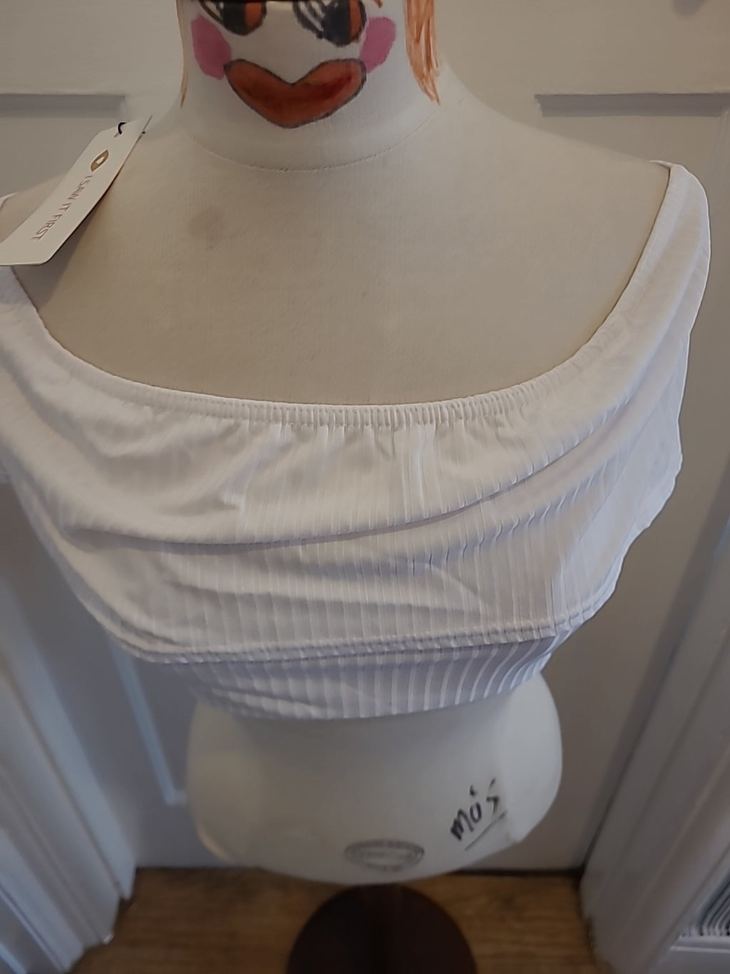 Brand New I Saw It First Size 14 Scuba Crape Milkmaid Puff Sleeve Blouse White