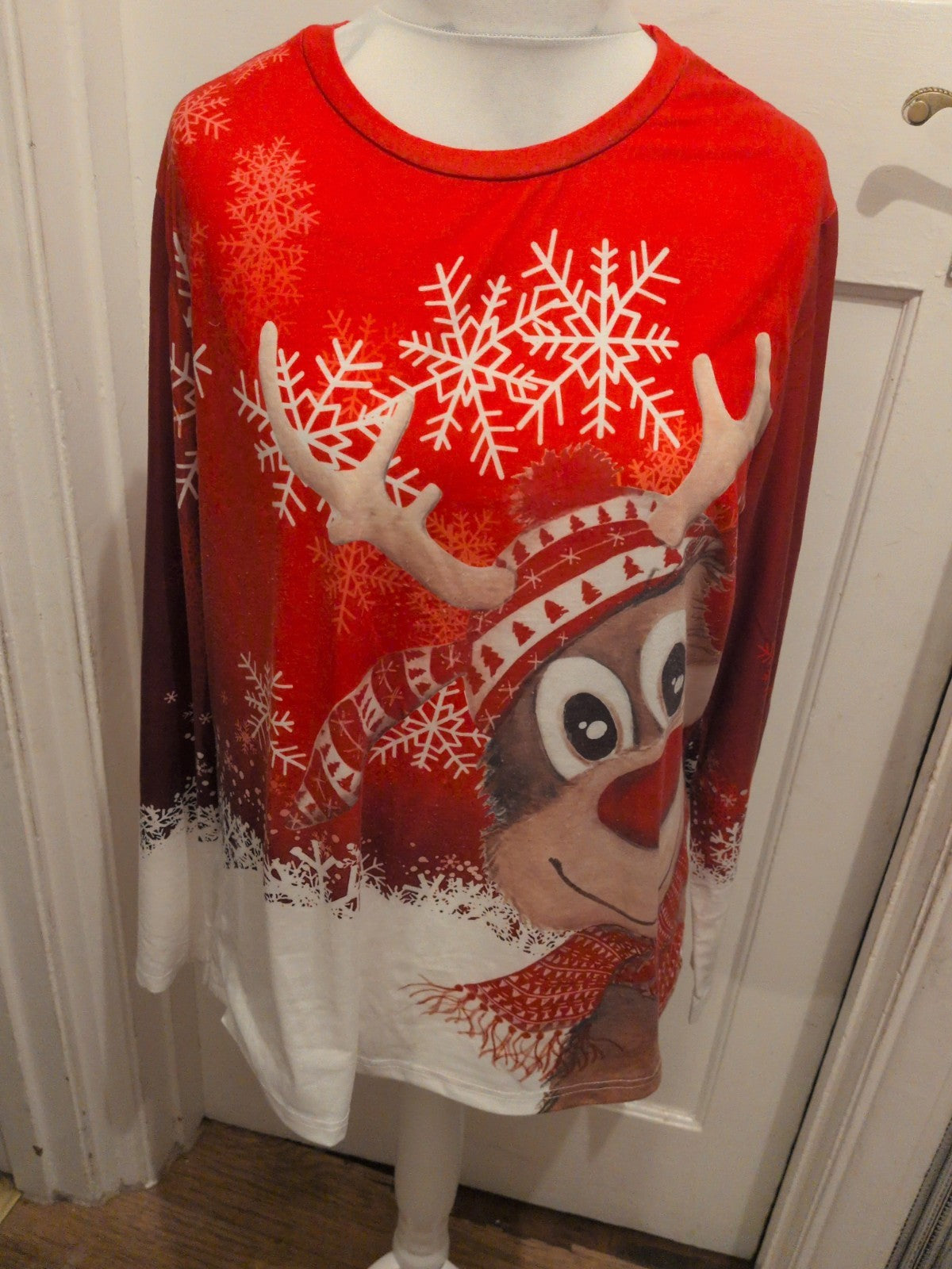 Ladies Size 2XL Red And White Reindeer Pyjama Top Long Sleeve