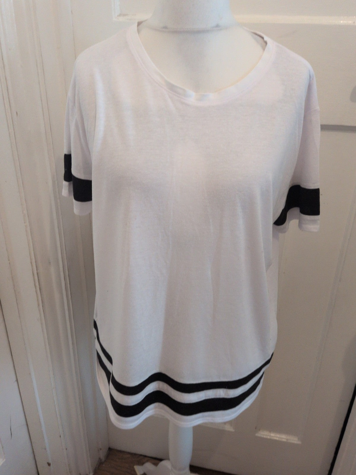 3XL White With Black Trim Short Sleeve T-shirt Ladies