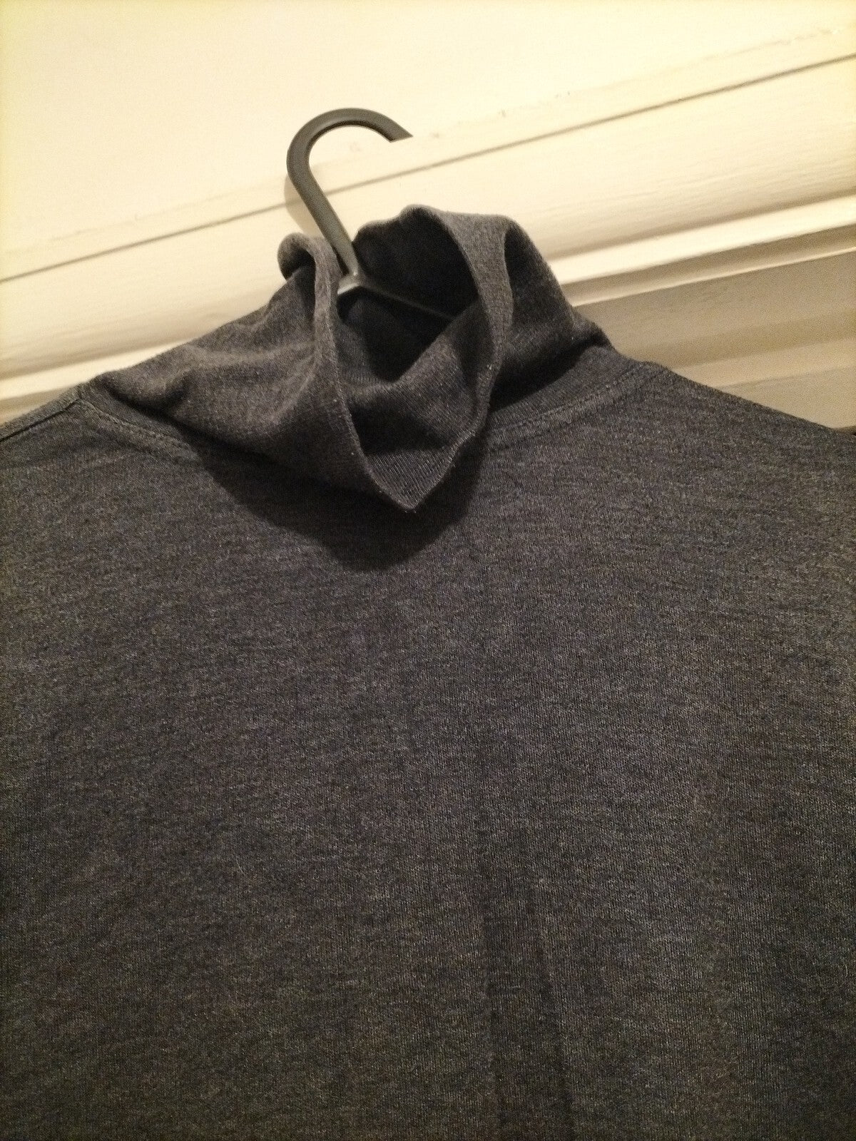 Ladies EMW Size Small Grey Roll Neck Top