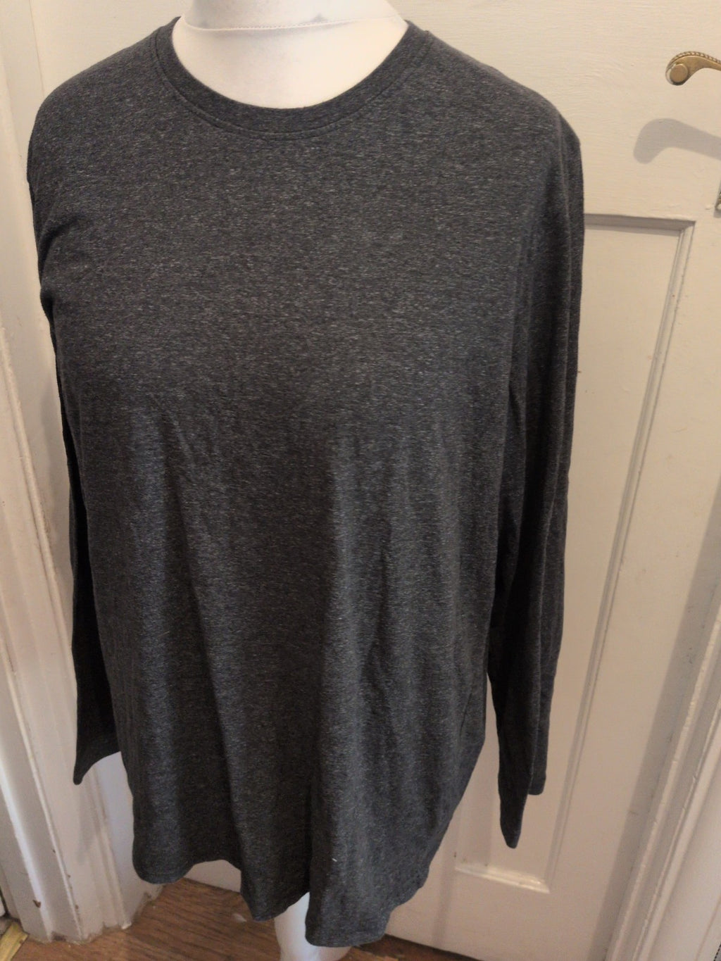 Mens Livergy Size XL Dark Grey Long Sleeve T-shirt