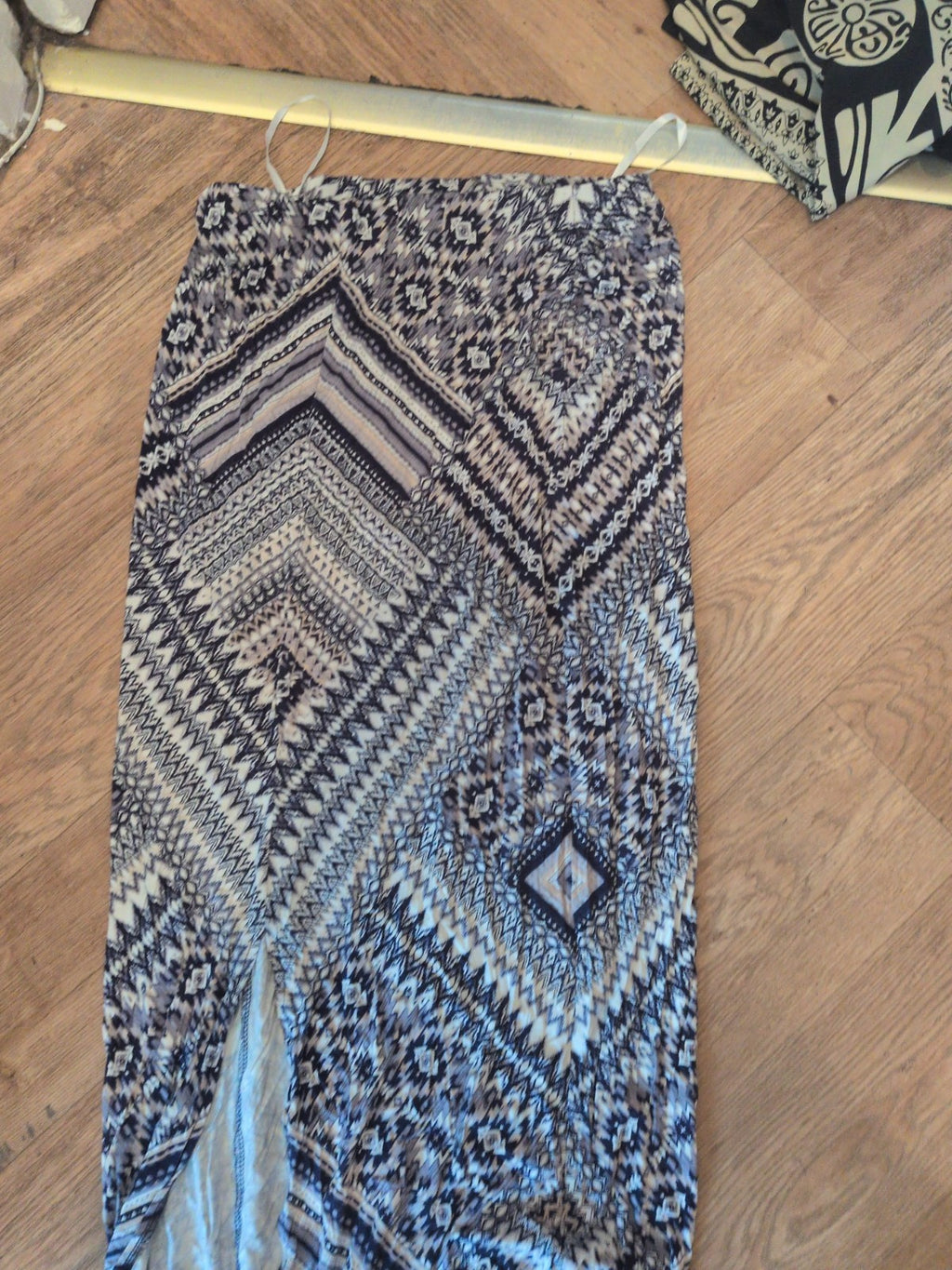 Wallis Small Blue Patterned Long Length Pencil Skirt Elasticated