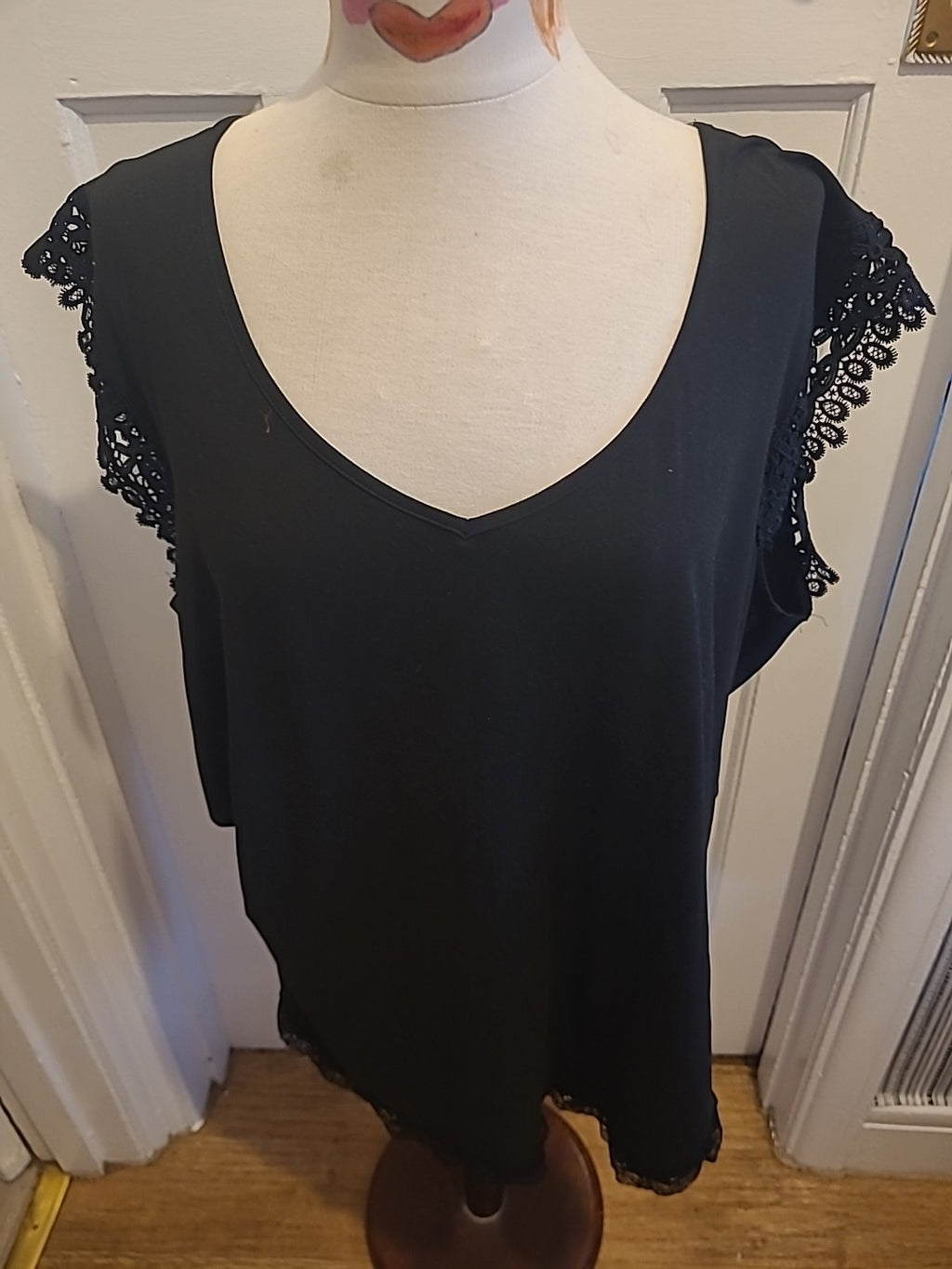Ladies Shein Size 4xl Black Frill Detail Short Sleeved Tshirt