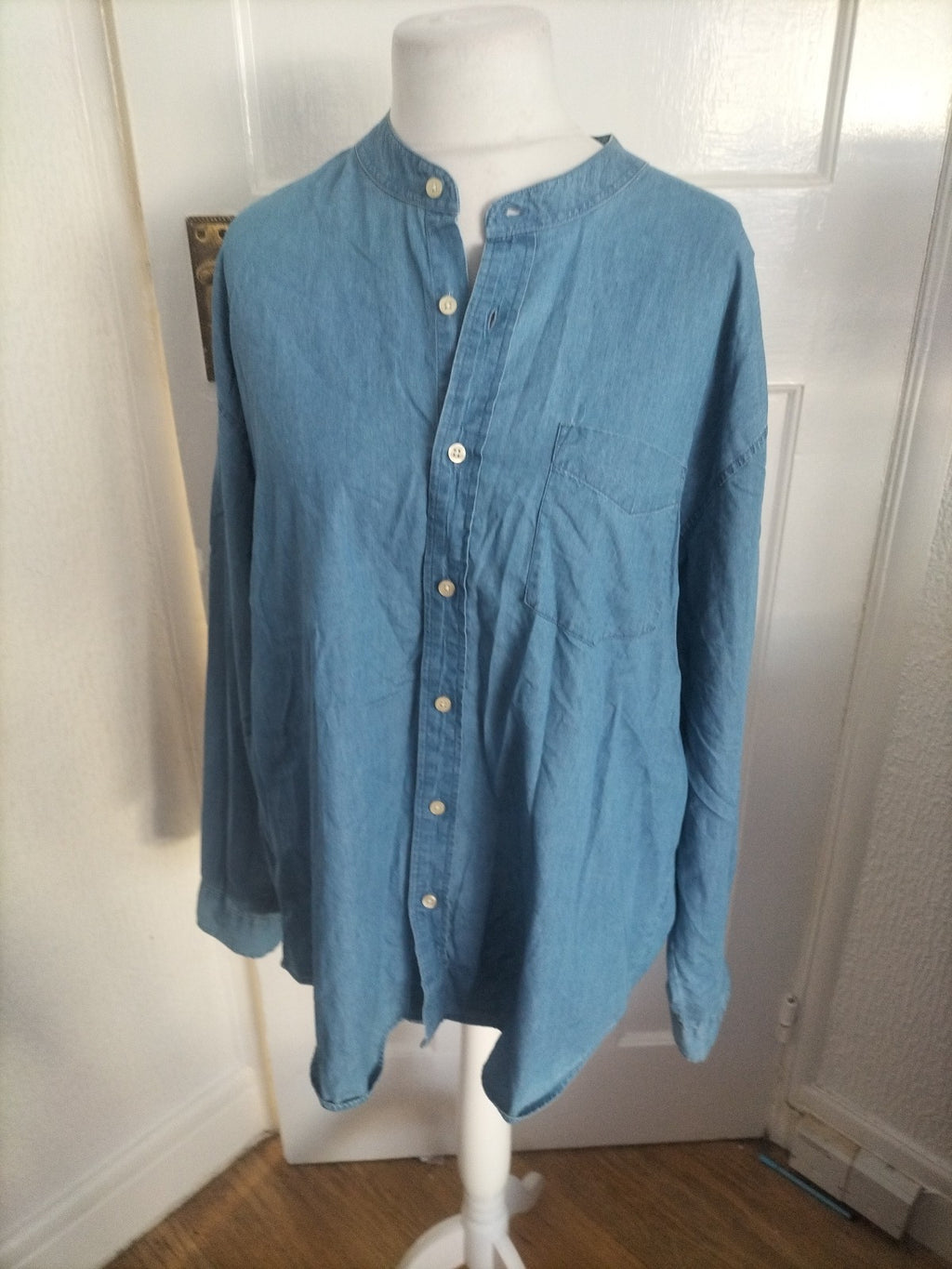 Mens Southbay Size 48/50 Denim Style Shirt