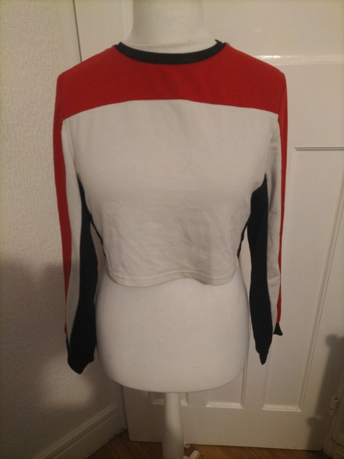 Ladies Shein Size Large Red/Black/White Crop Top