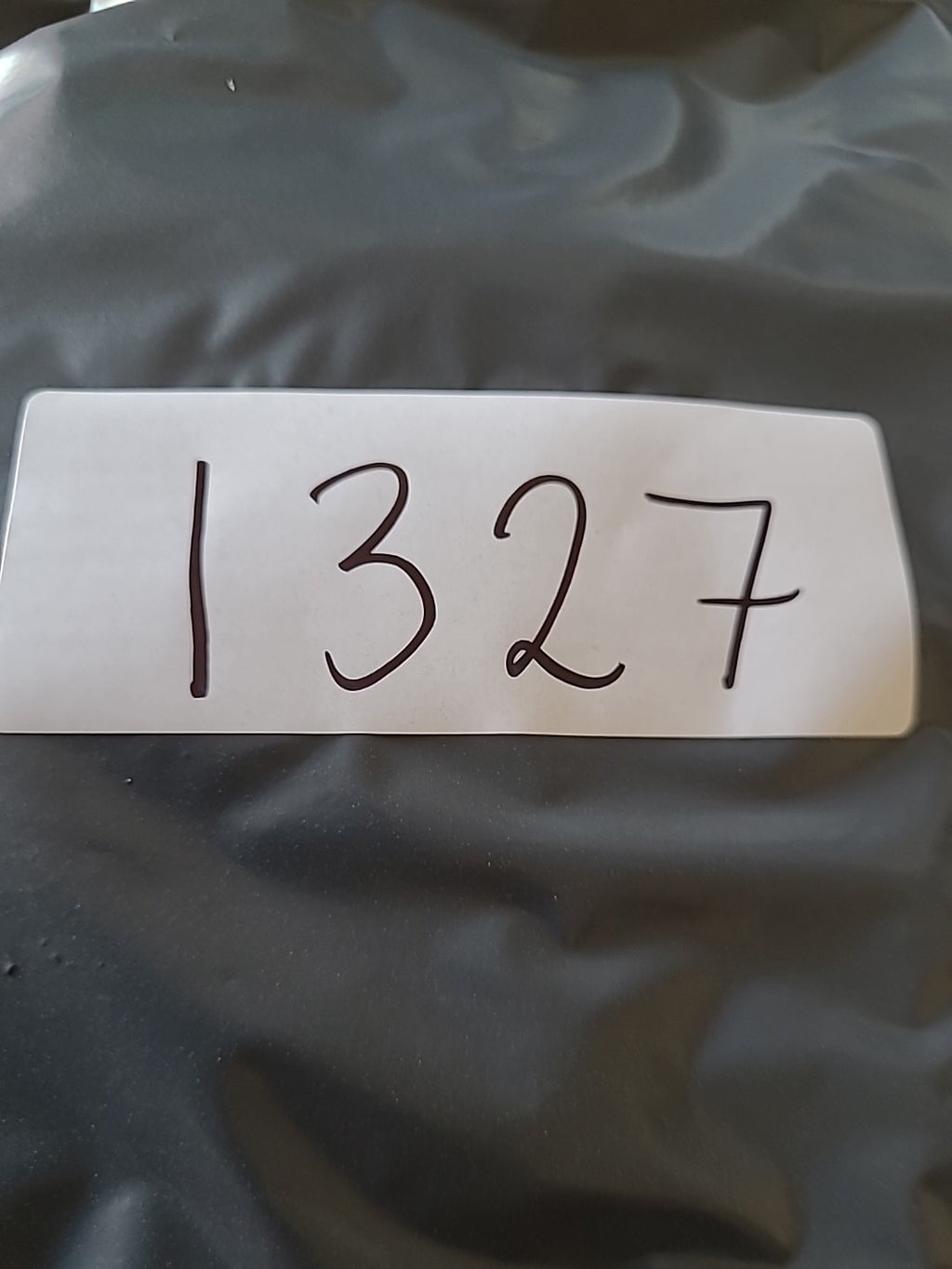 Ladies H+M Size 6 White Short Tshirt