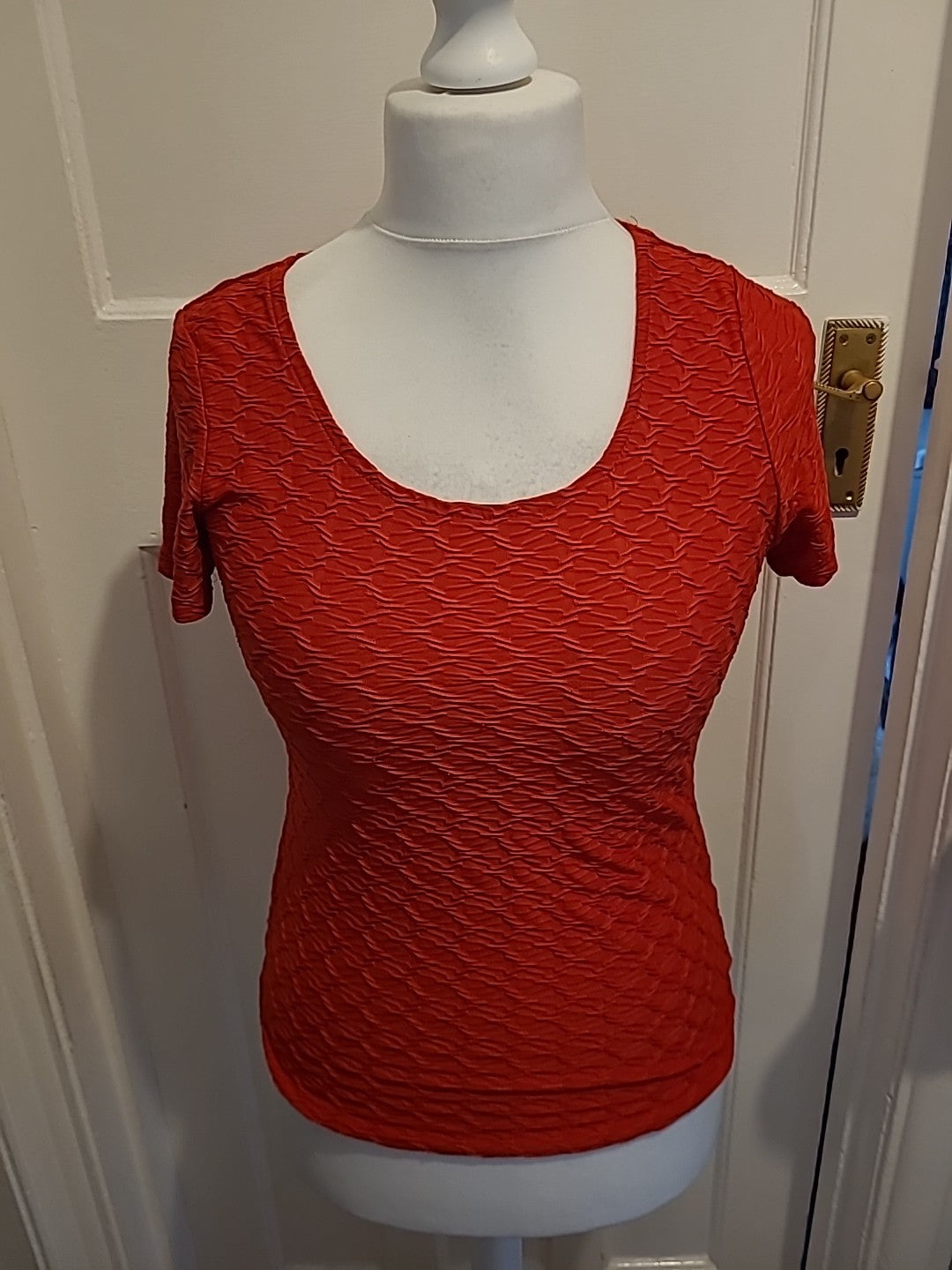 Ladies Per Una Size 10 Red Textured Short Sleeved Blouse
