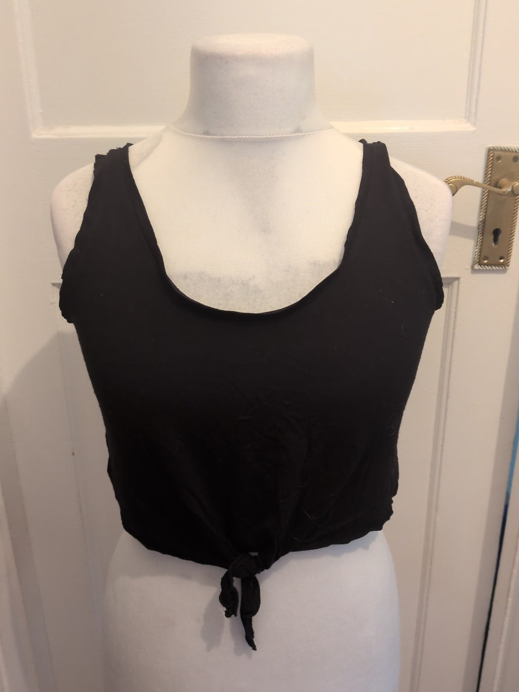 Ladies H&M Size XS Black Sleeveless Crop Top With Bow