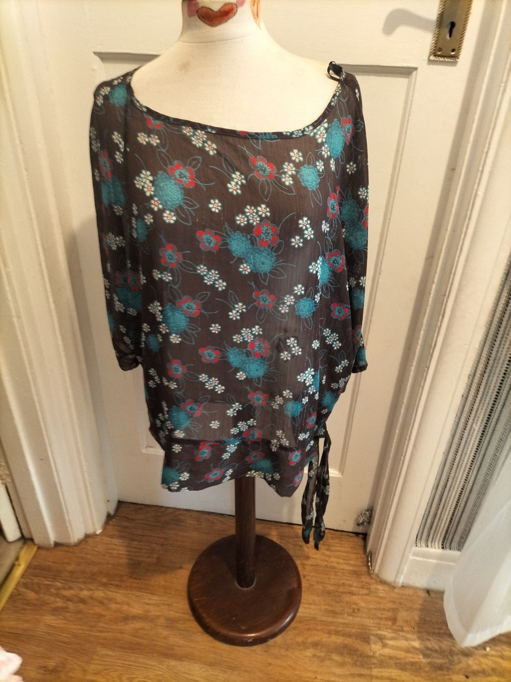 Ladies EWM Size 22 Brown Floral Sea Through Long Sleeve Blouse