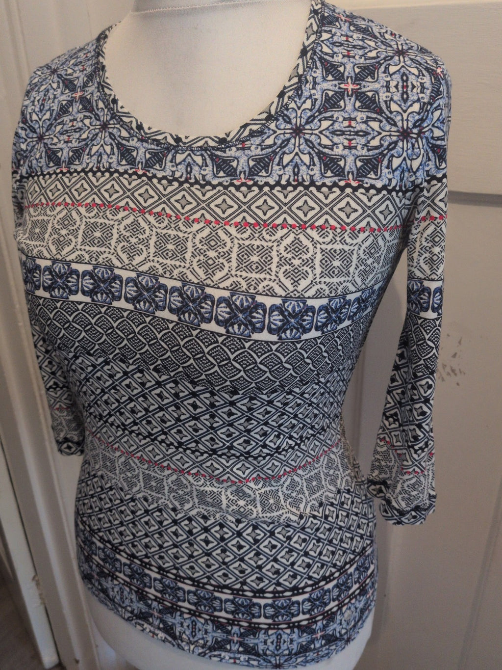 Olson 12 Blue Black Red Long Sleeve Blouse