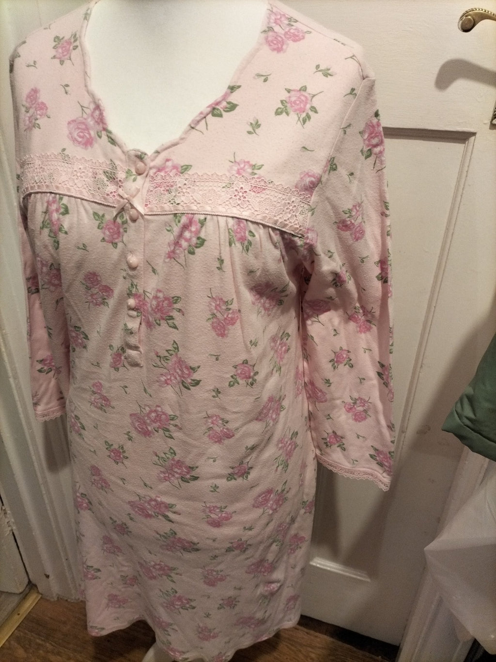 Ladies Marks And Spencer Size 8-10 Short Length Pink Floral Nighty
