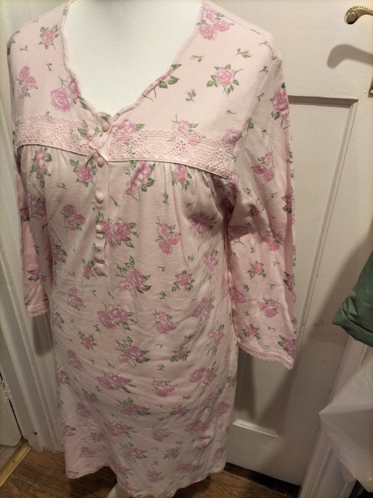 Ladies Marks And Spencer Size 8-10 Short Length Pink Floral Nighty