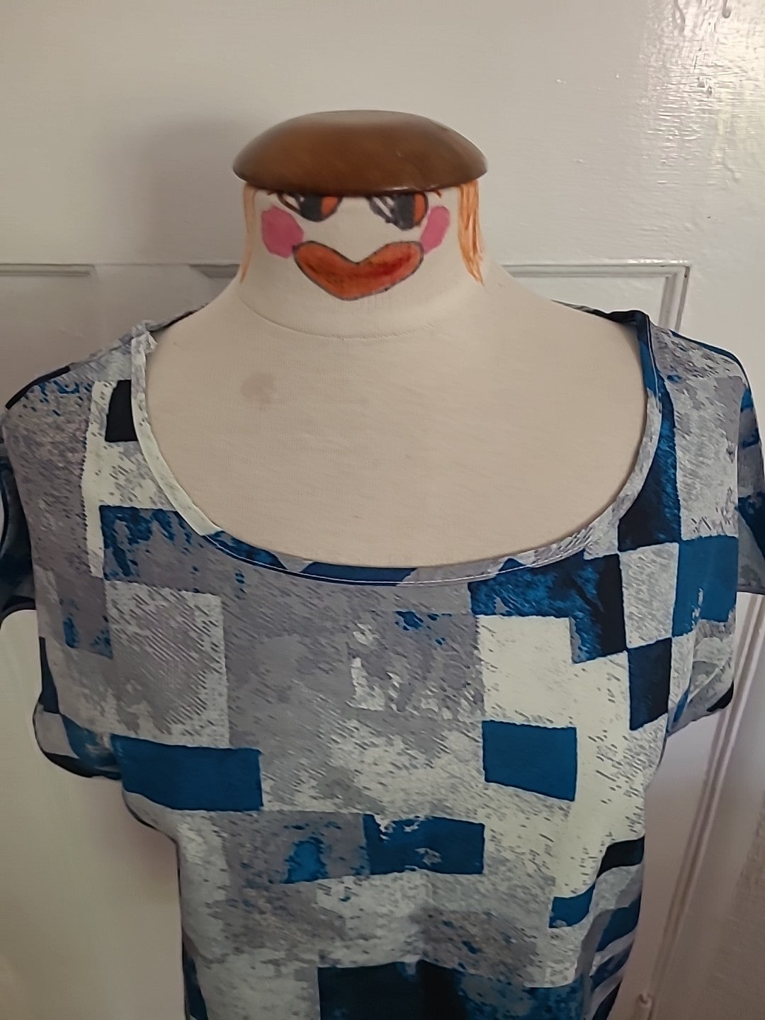 Ladies Size Med Blue/white Top Short Sleeves