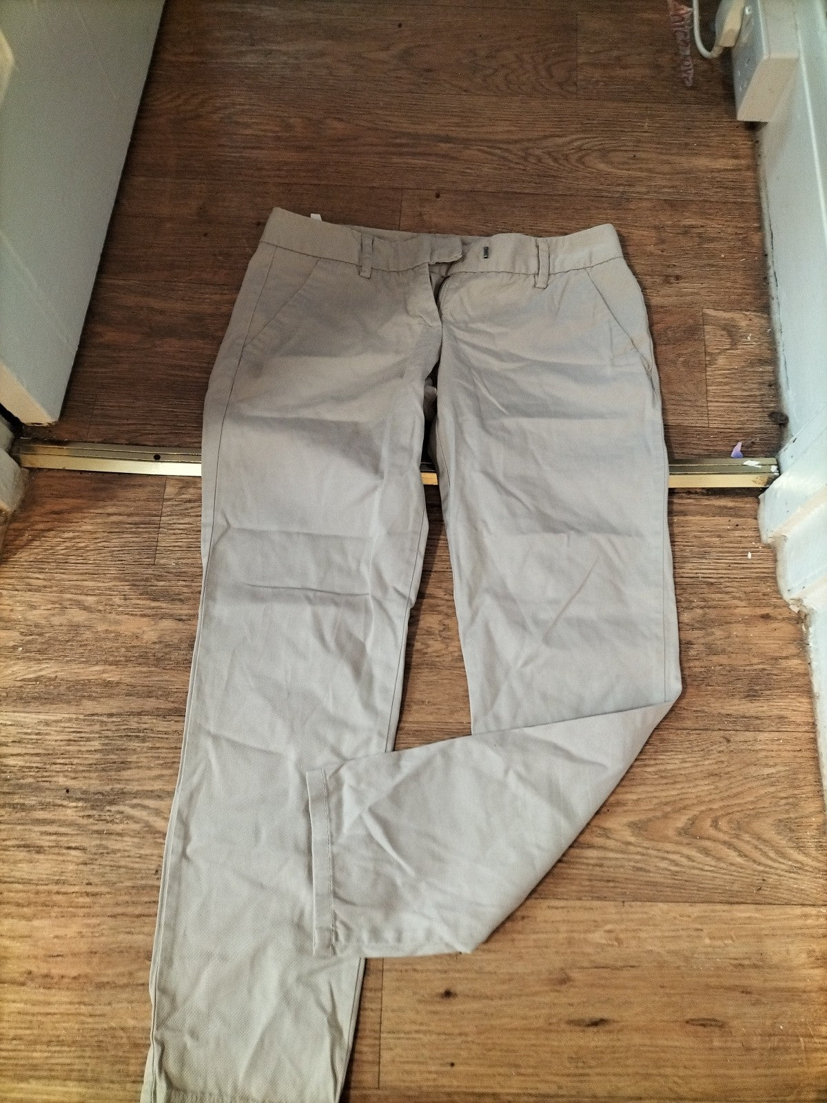 Ladies Benneton Size Euro 40 Pale Beige Chino
