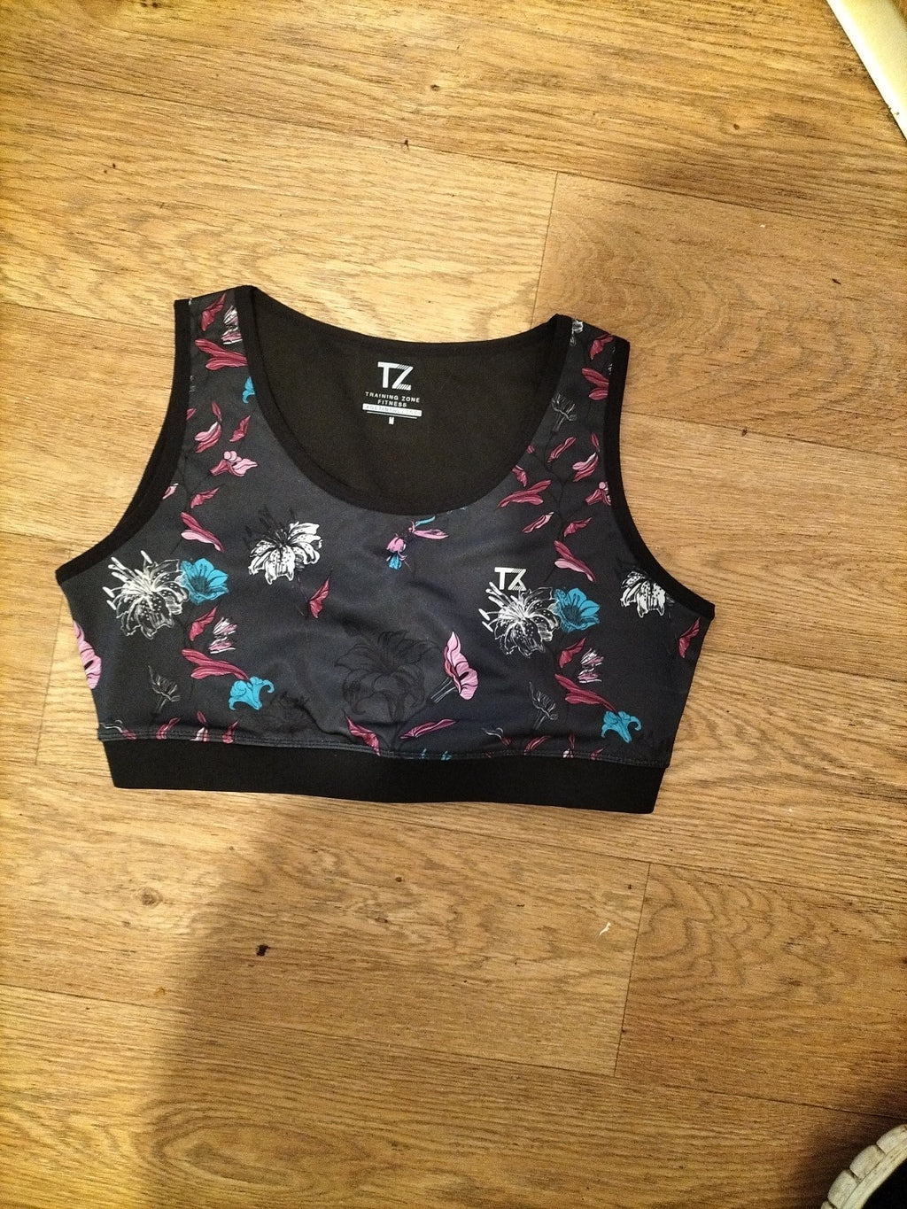 Ladies TZ Size Medium Black Floral Crop Gym Top