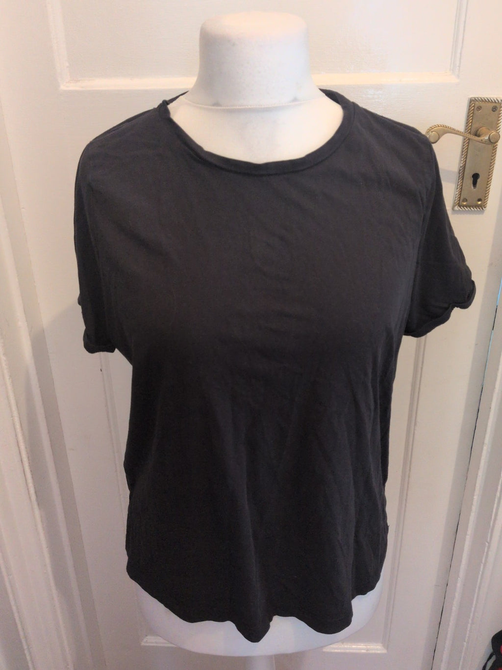 TU 16 Black Plain Short Sleeve T-shirt