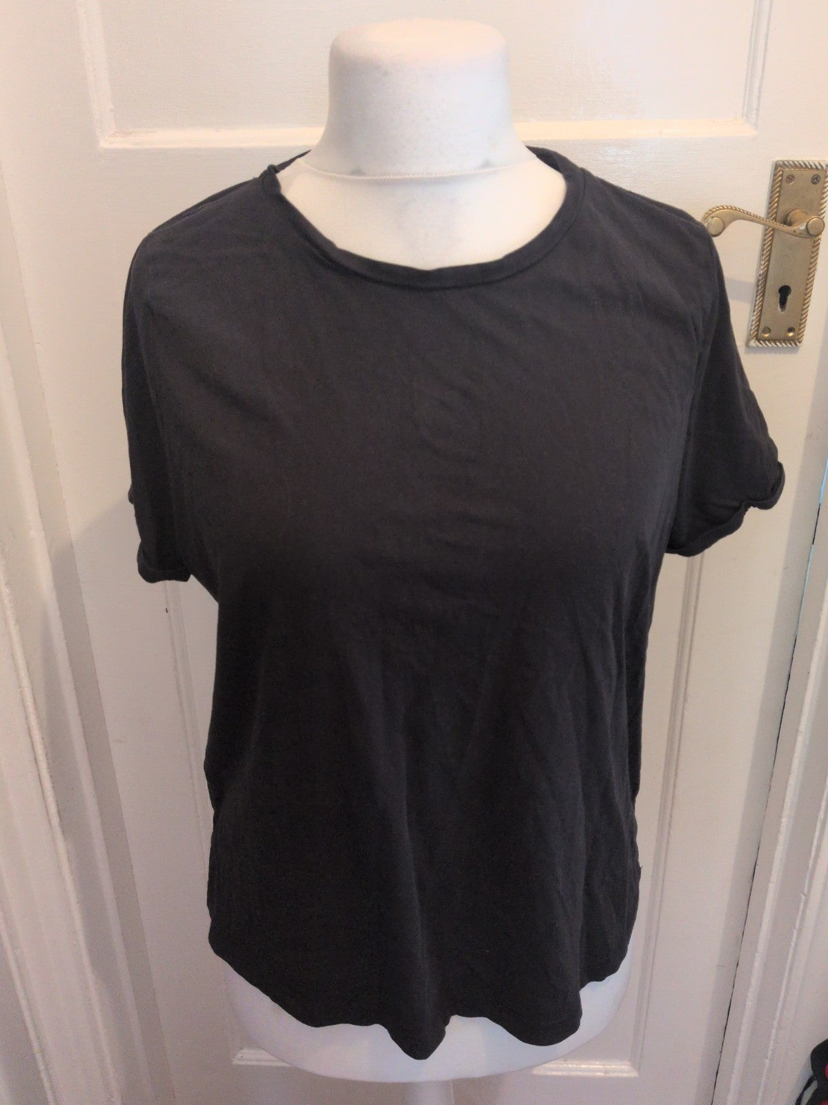 TU 16 Black Plain Short Sleeve T-shirt