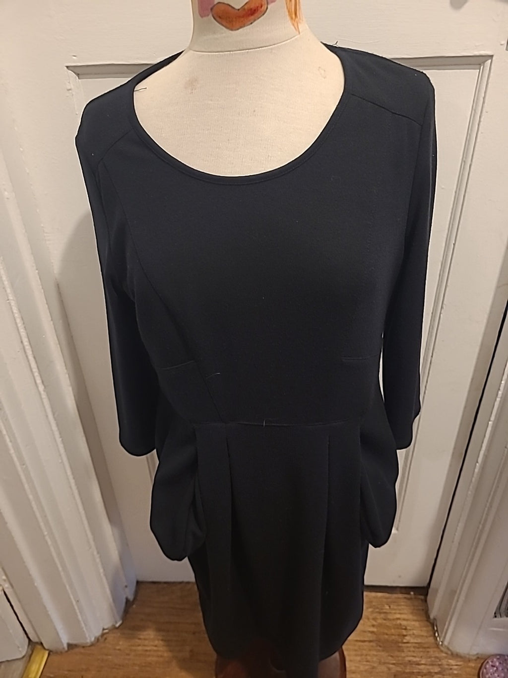 Ladies Kaliko Size 16 Black Long Sleeve Dress