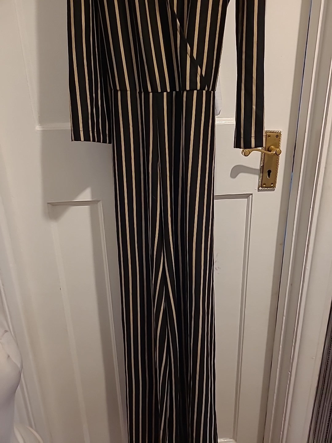 Ladies Yas Size Large Black/Beige Long Length Long Sleeved Dress