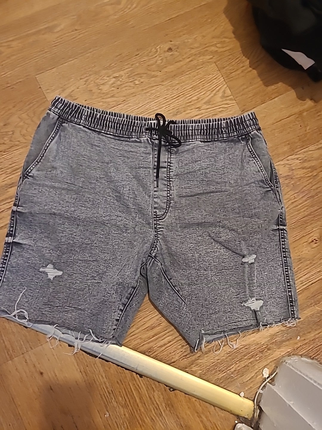 Mens Pull&Bear Size XL Grey Denim Shorts