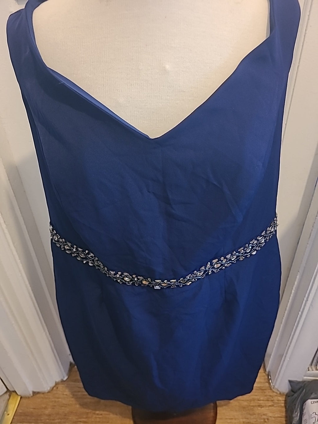 Ladies Showcase Size 18 Navy Detailed Waist Sleeveless Dress