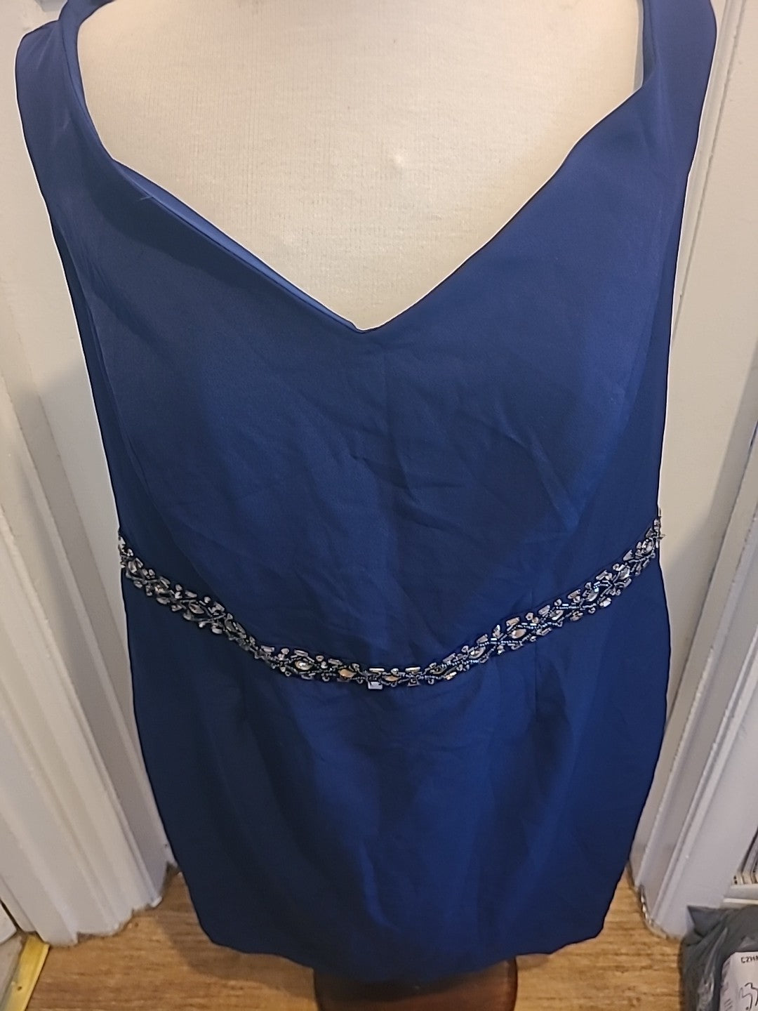 Ladies Showcase Size 18 Navy Detailed Waist Sleeveless Dress