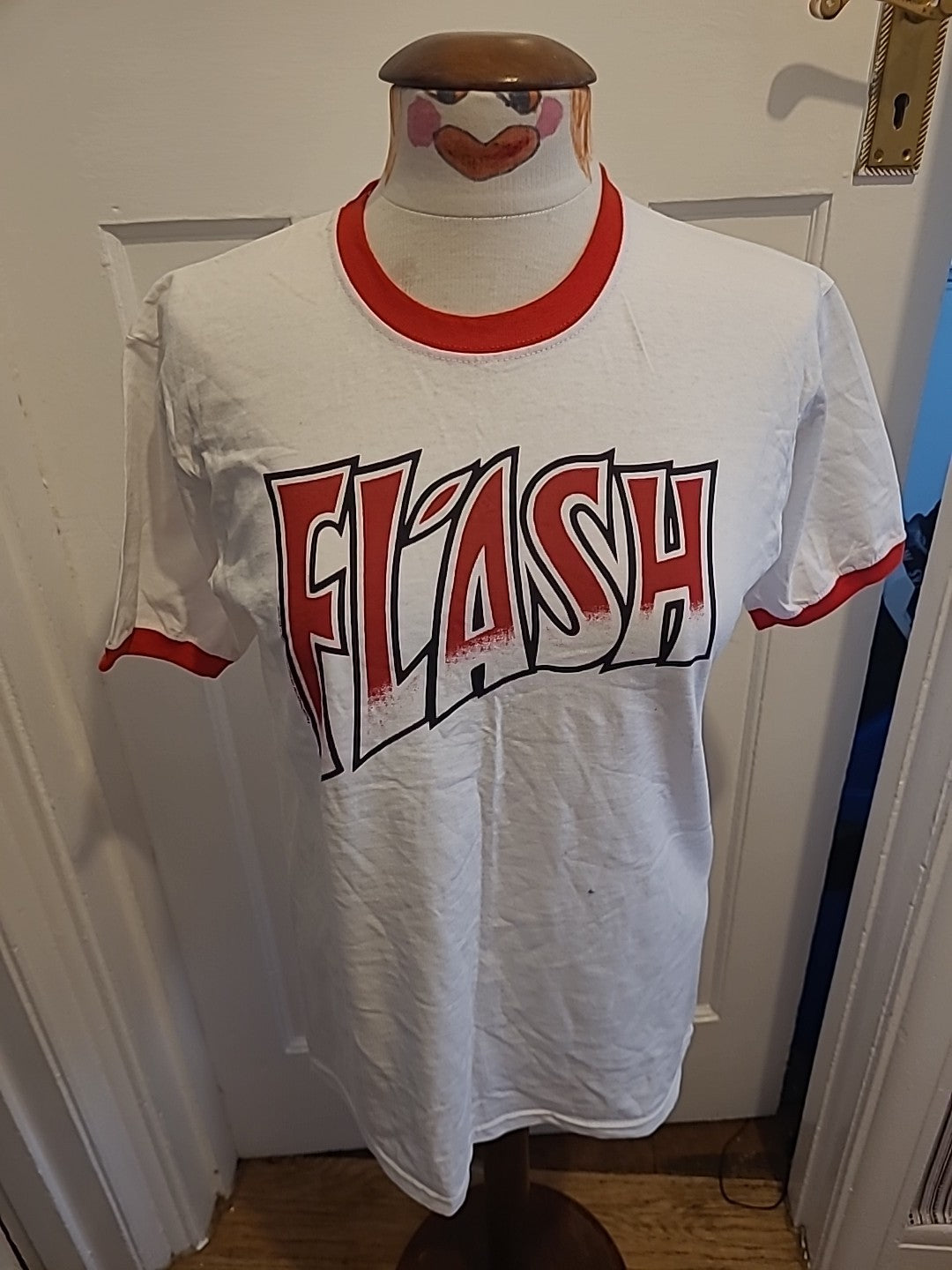 Mens Fruit Of The Loom Size Medium White Red Flash Tshirt