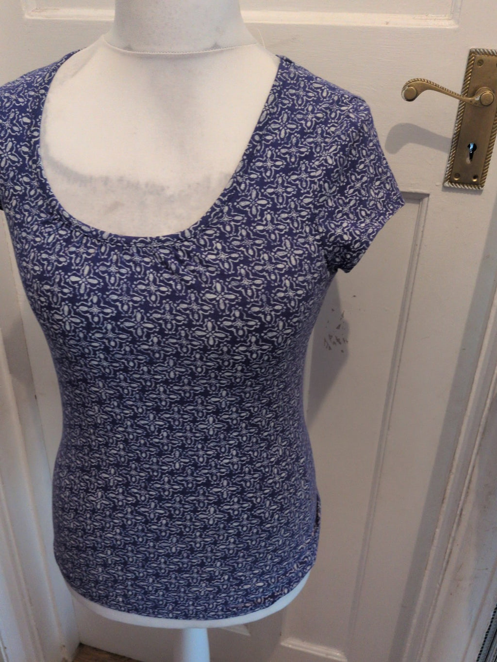 Merona Small Blue And White Short Sleeve T-shirt Blouse