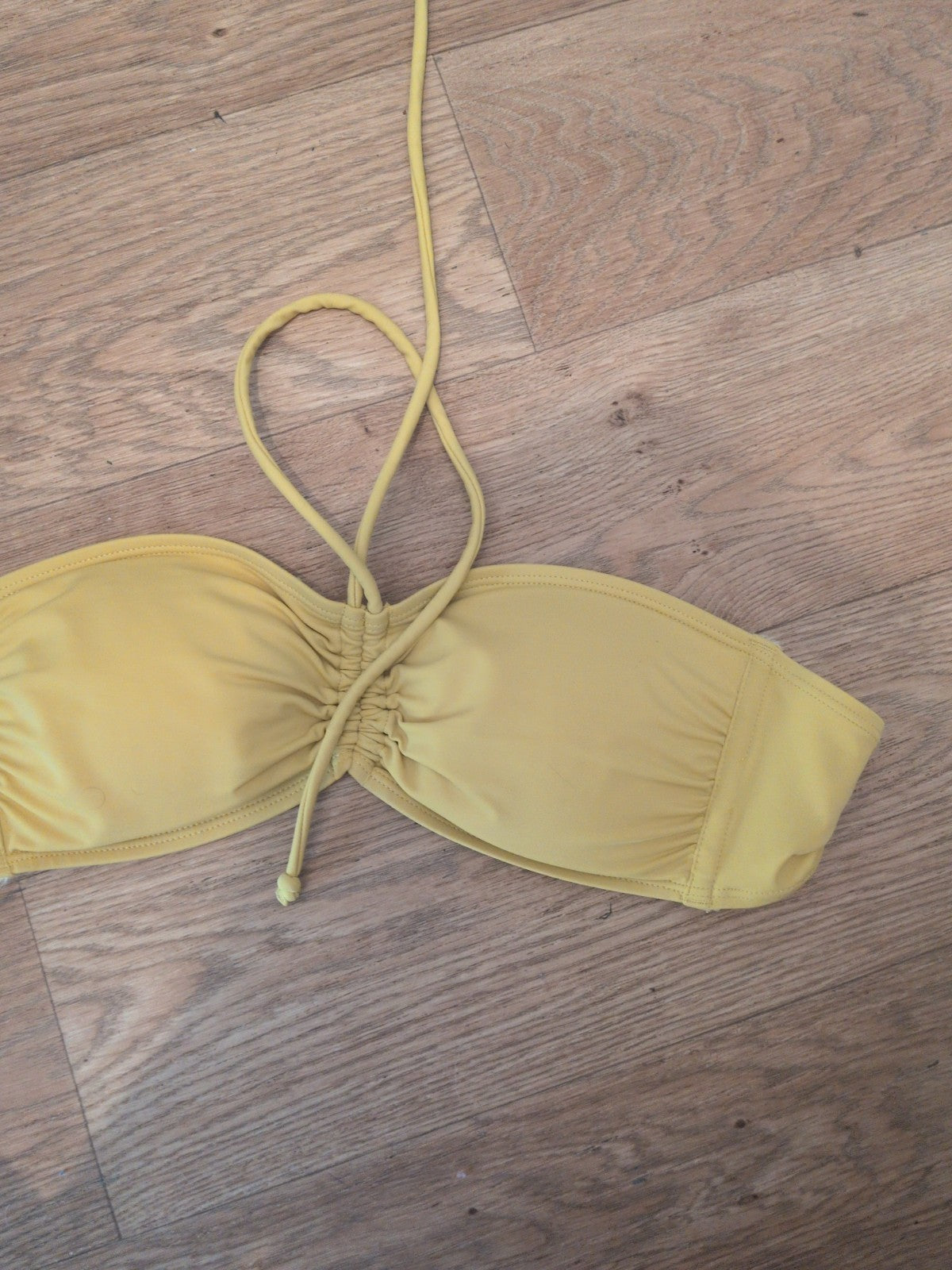 Medium Yellow Strapless Sleeveless Bikini Bra