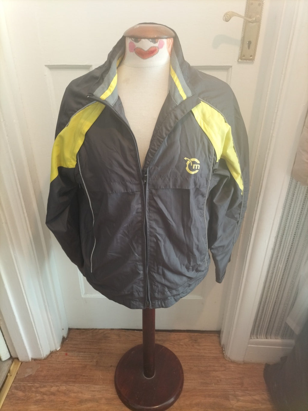 Mens Movement Size 38R Grey And Yellow Mesh Lined Zip Through Jacket
