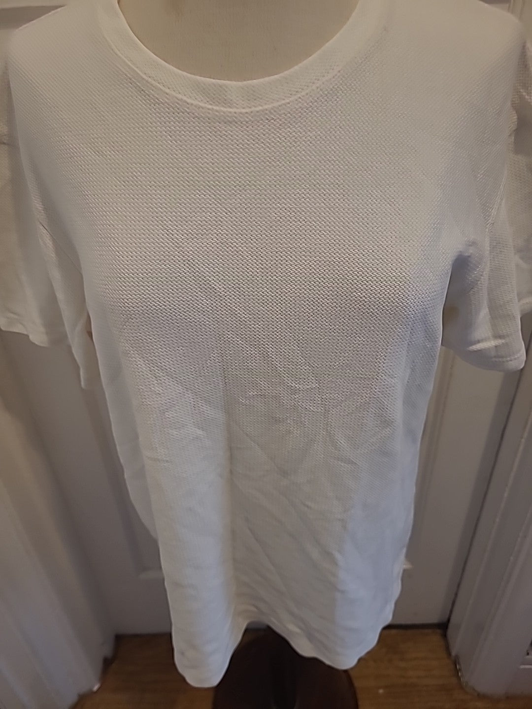 Mens Zara Size Large White Round Neck Detailed Tshirt