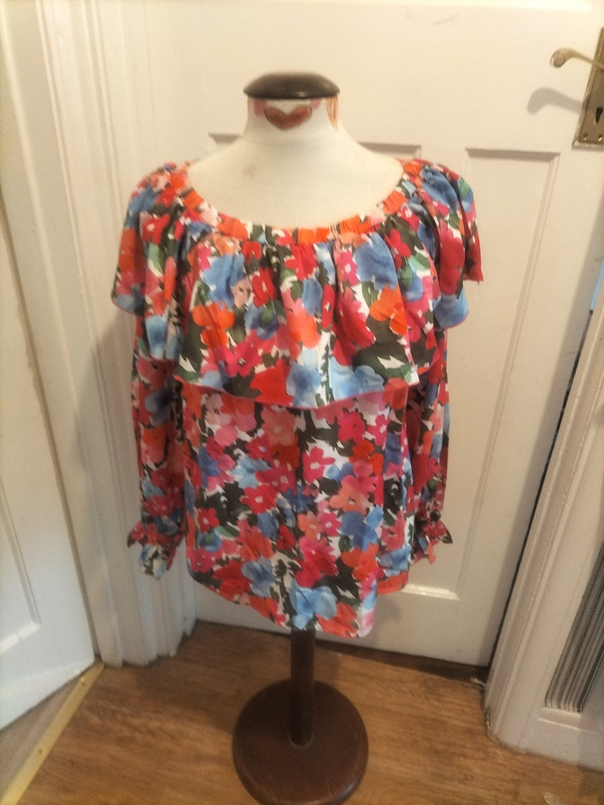 Ladies Size Medium Multi Color Elasticated Chest Long Sleeve Blouse