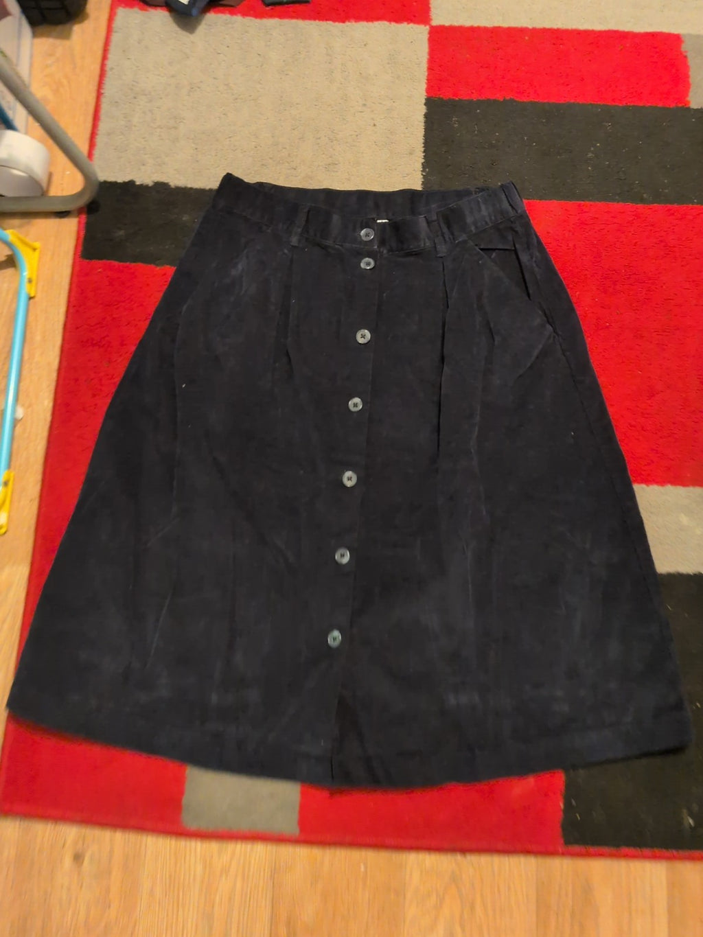 Ladies Damart Size 14 Navy Length 27inch Flare Skirt